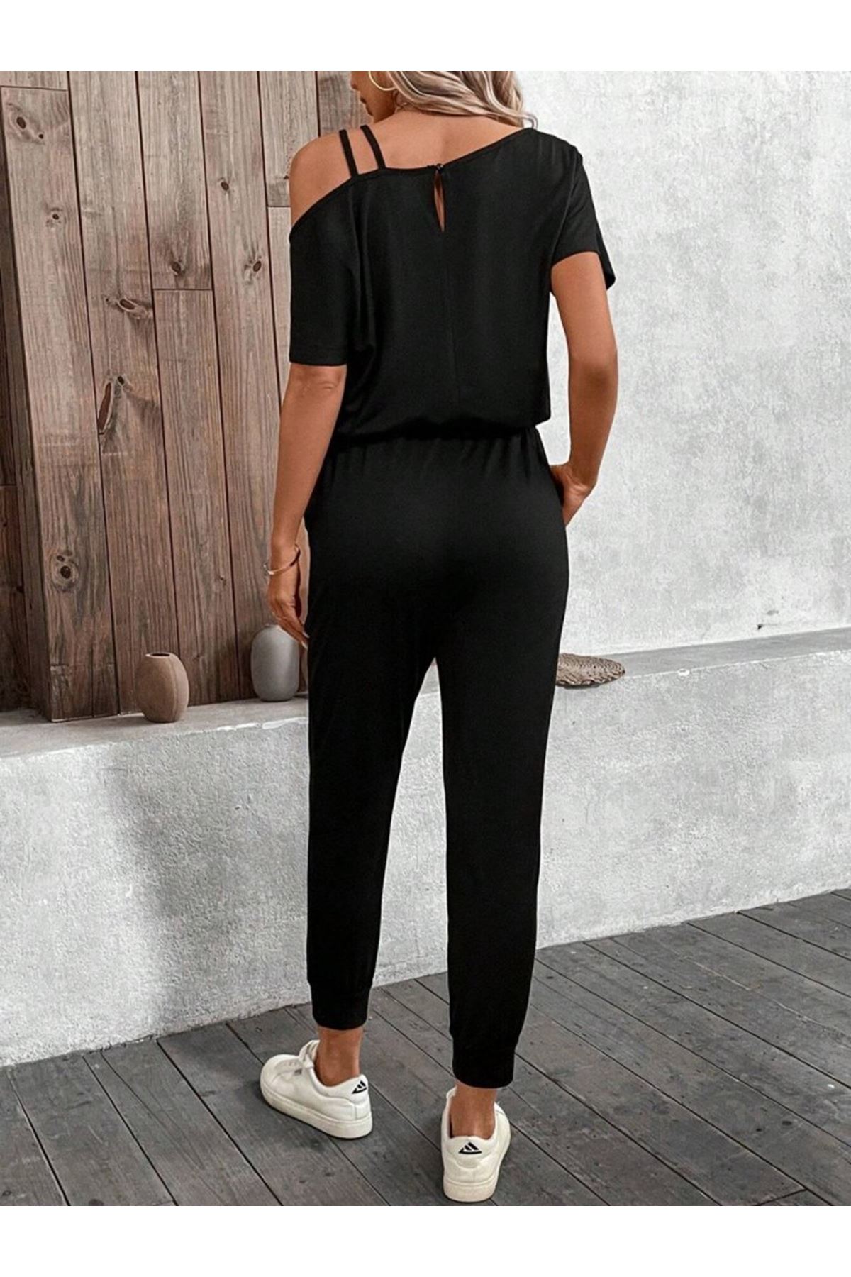 Kadın Tek Omuzdan Açık Viskon Iki Iplik Bluz Bağcıklı Pantolon Ikili Takım