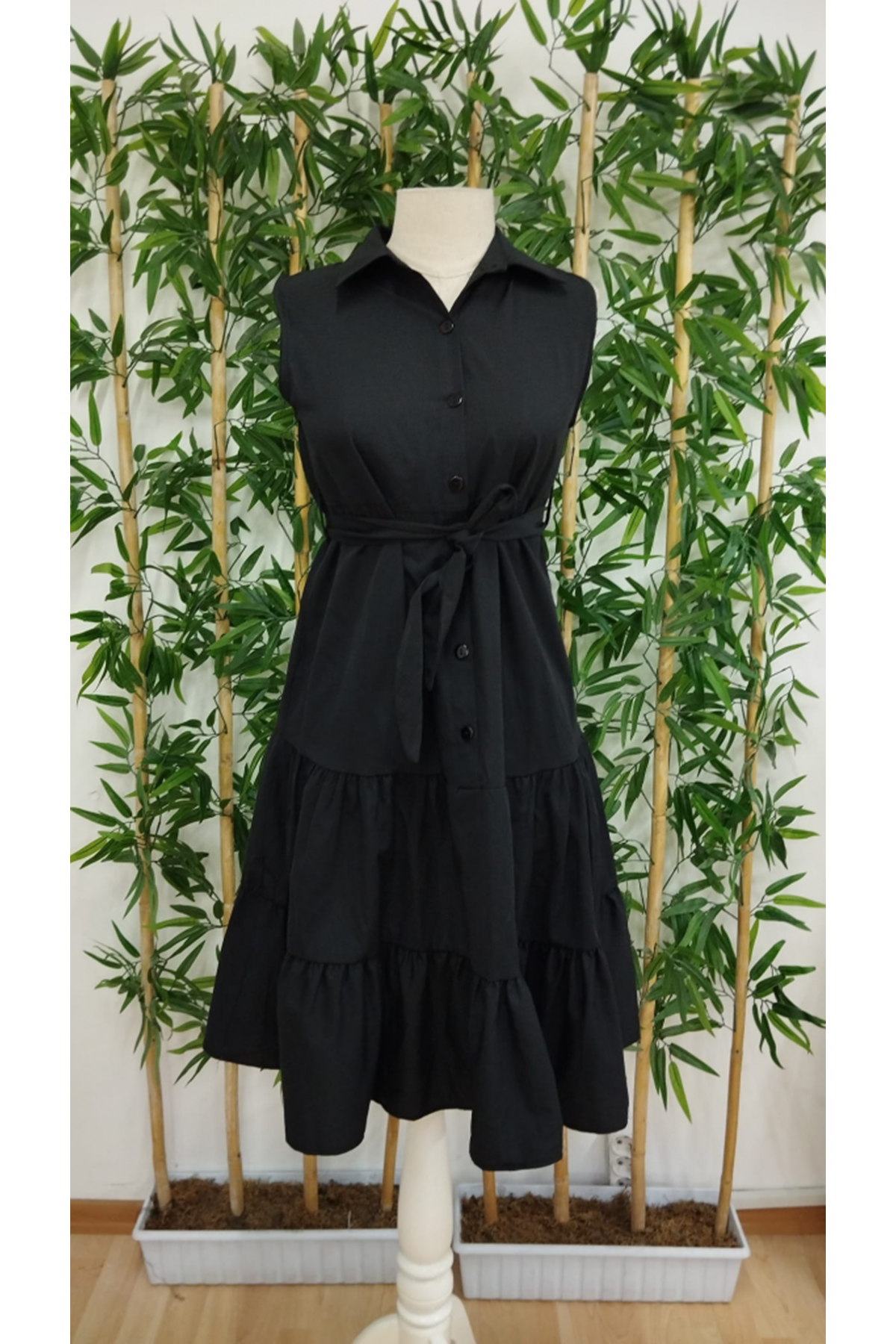 Kadın Kısa Kollu Gömlek Yaka Düğmeli Beli Kuşaklı Katlı Dokuma Midi Elbise