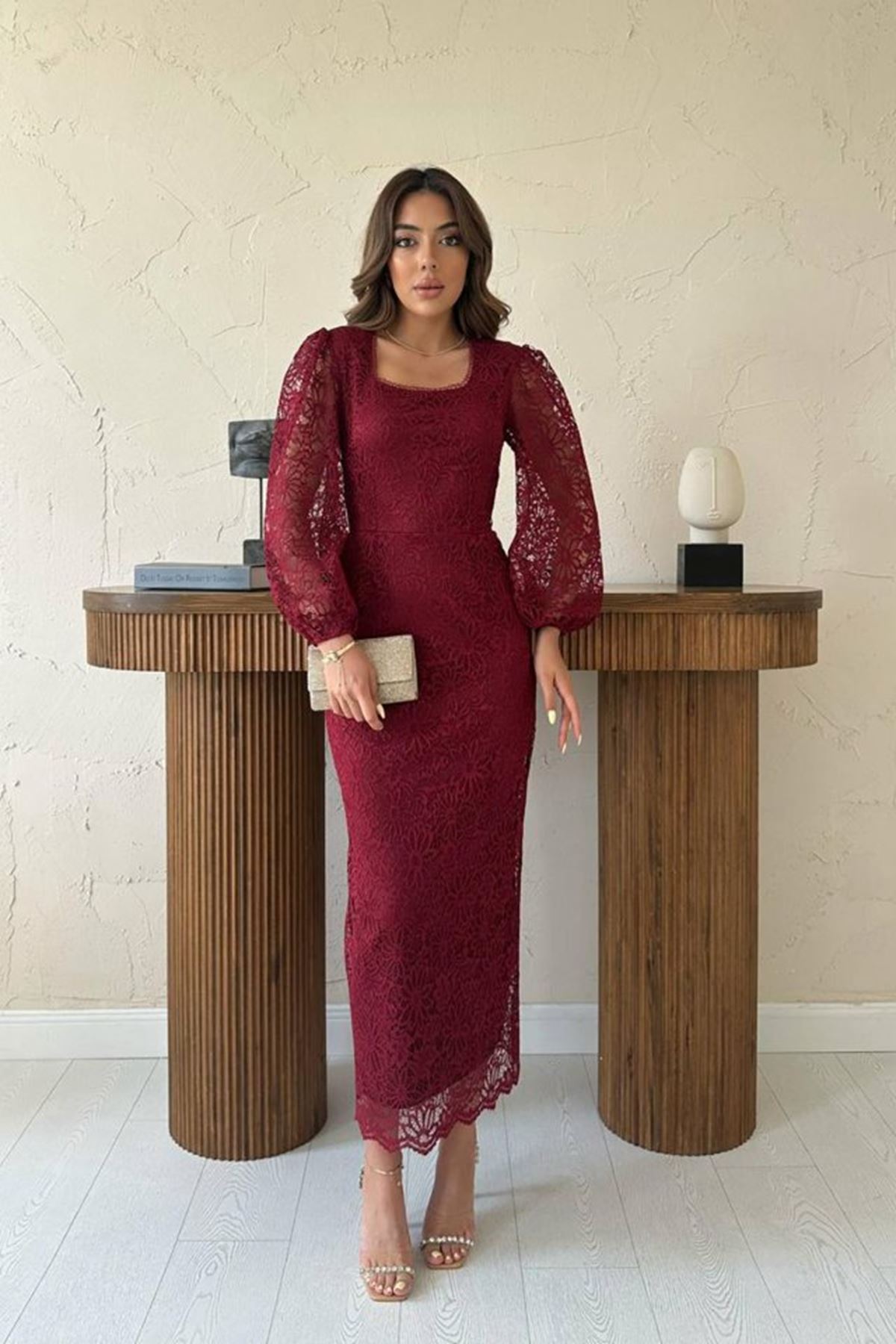 Bordo Güpür Detaylı Dantel Elbise