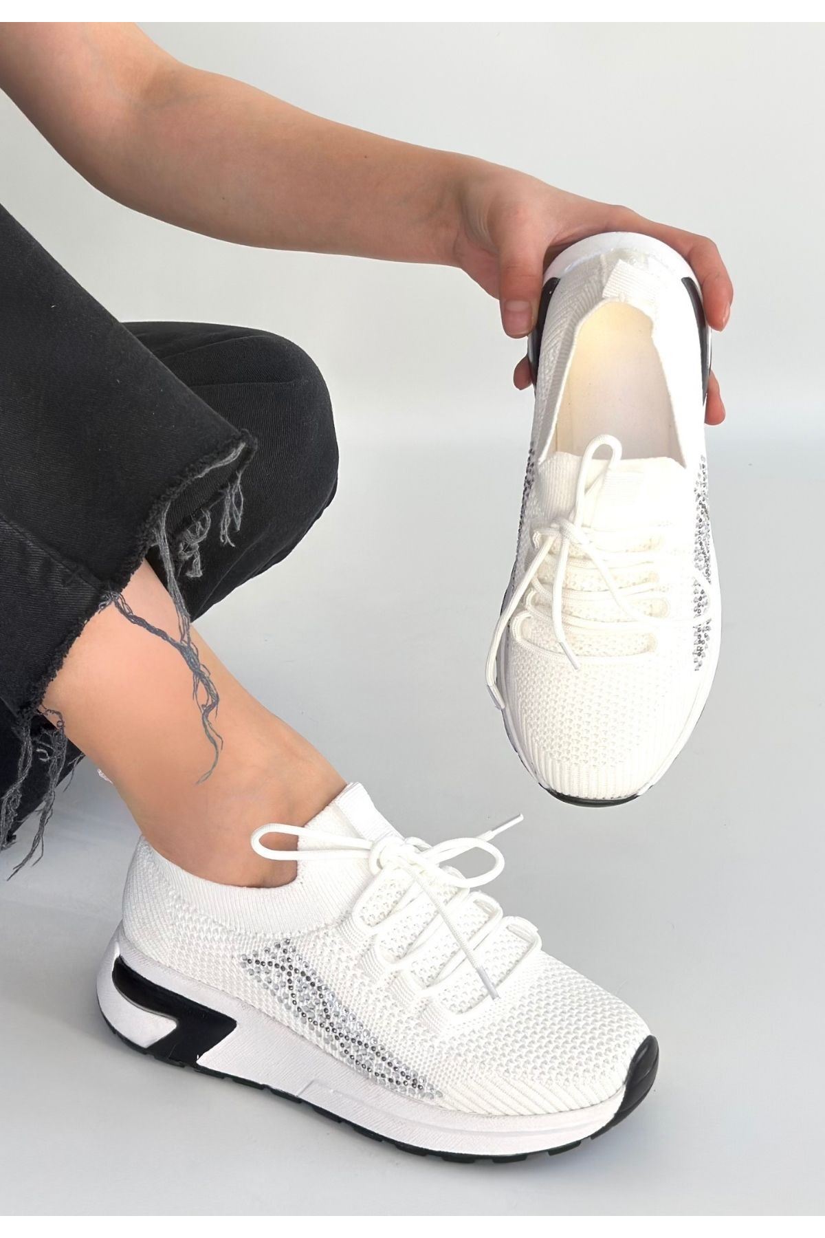 Belan Beyaz Triko Bağcıklı Spor Ayakkabı