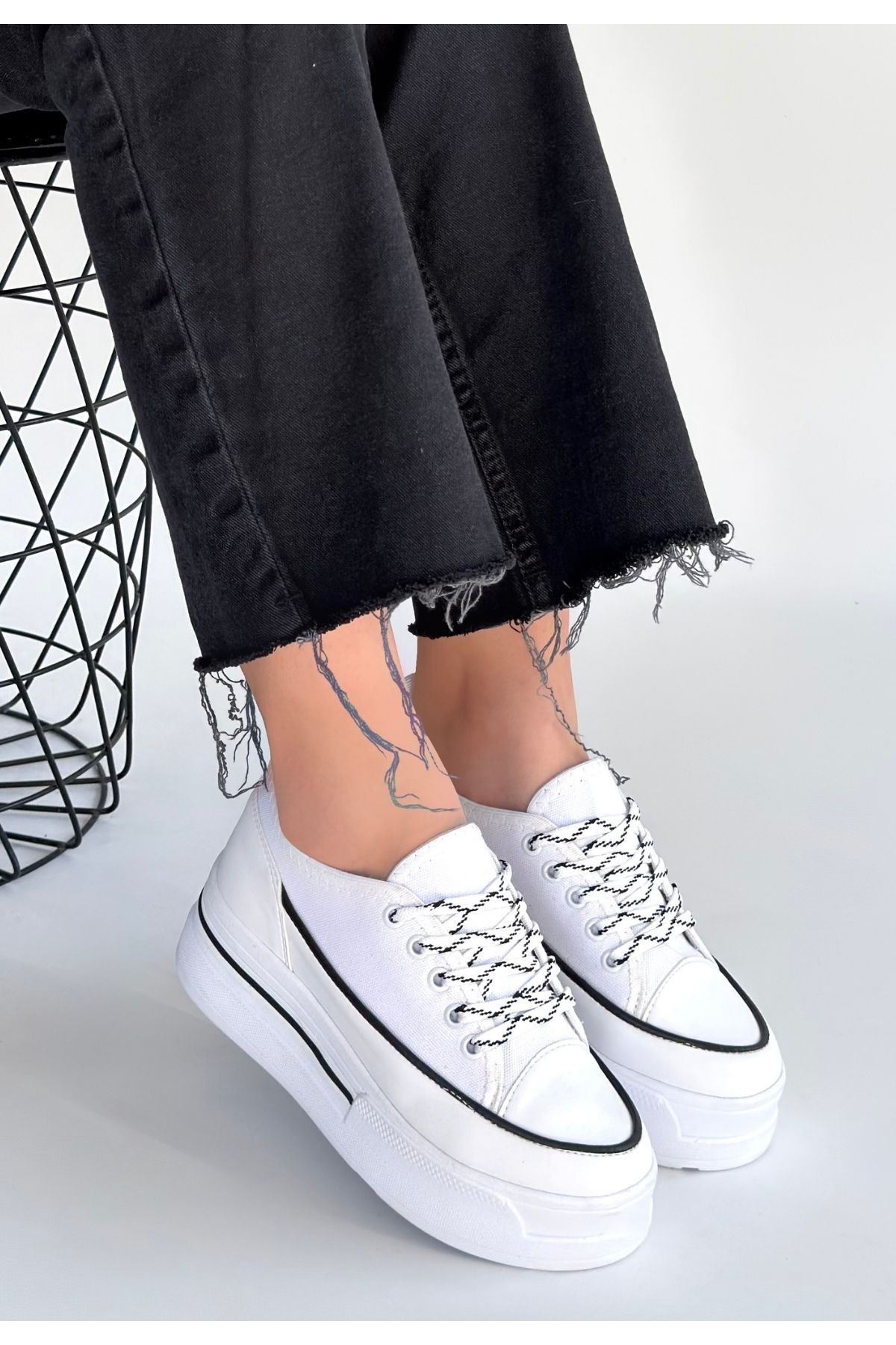 Dalen Beyaz Keten Bağcıklı Spor Ayakkabı