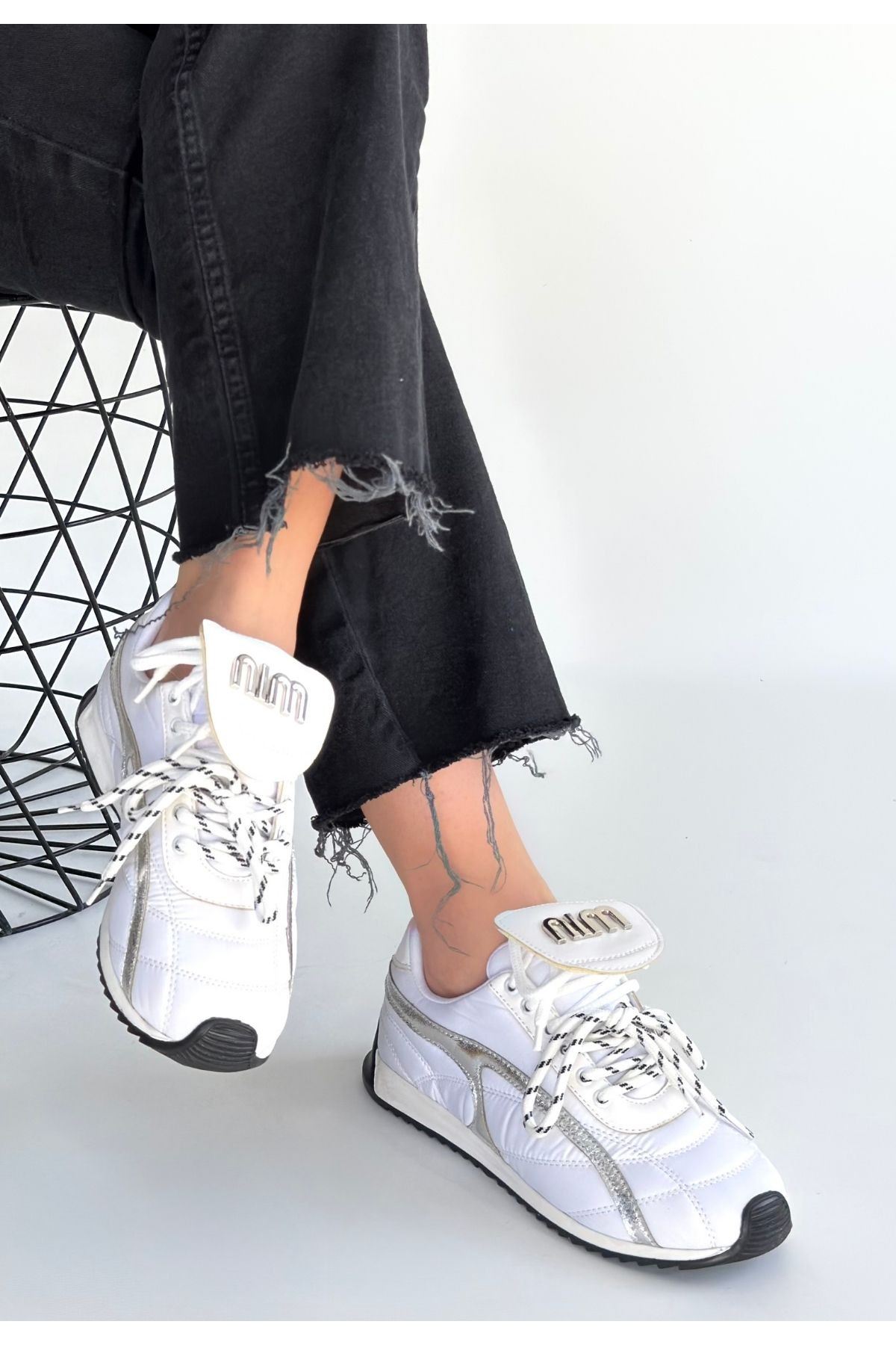 Dissa Beyaz Cilt Bağcıklı Paraşüt Detaylı Spor Ayakkabı