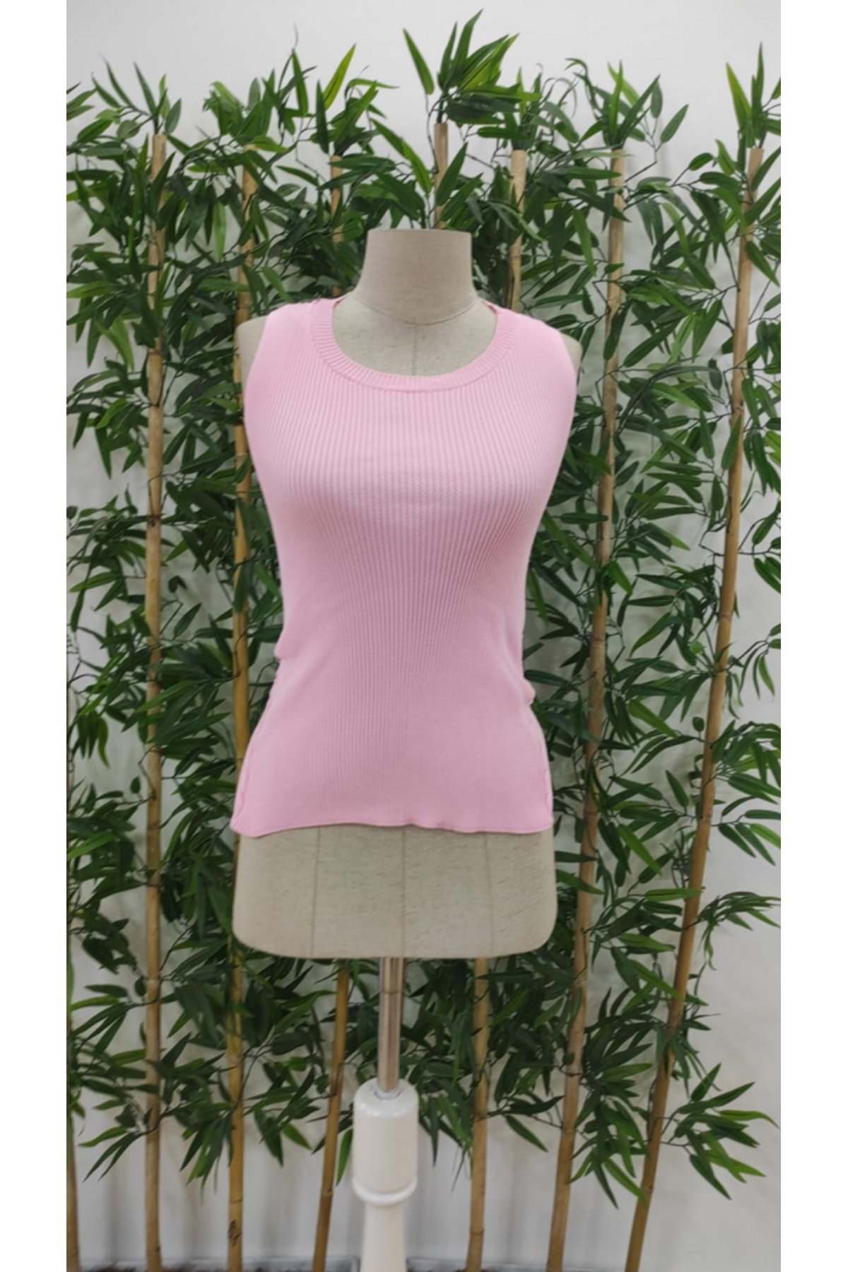 Kadın Kolsuz Sırt çapraz Detay Triko Bluz