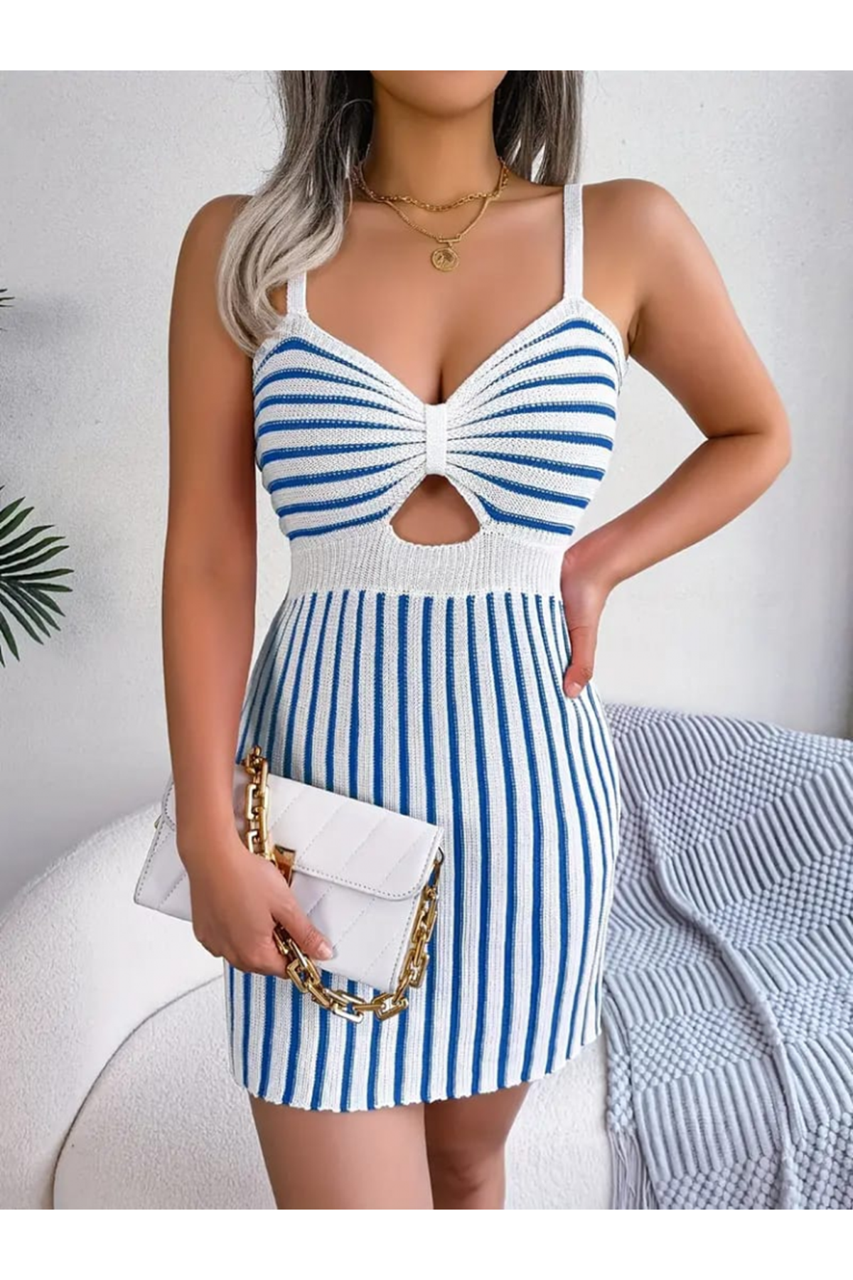 Kadın Kolsuz Askılı Pencere Detay şerit Desen Mini Triko Elbise