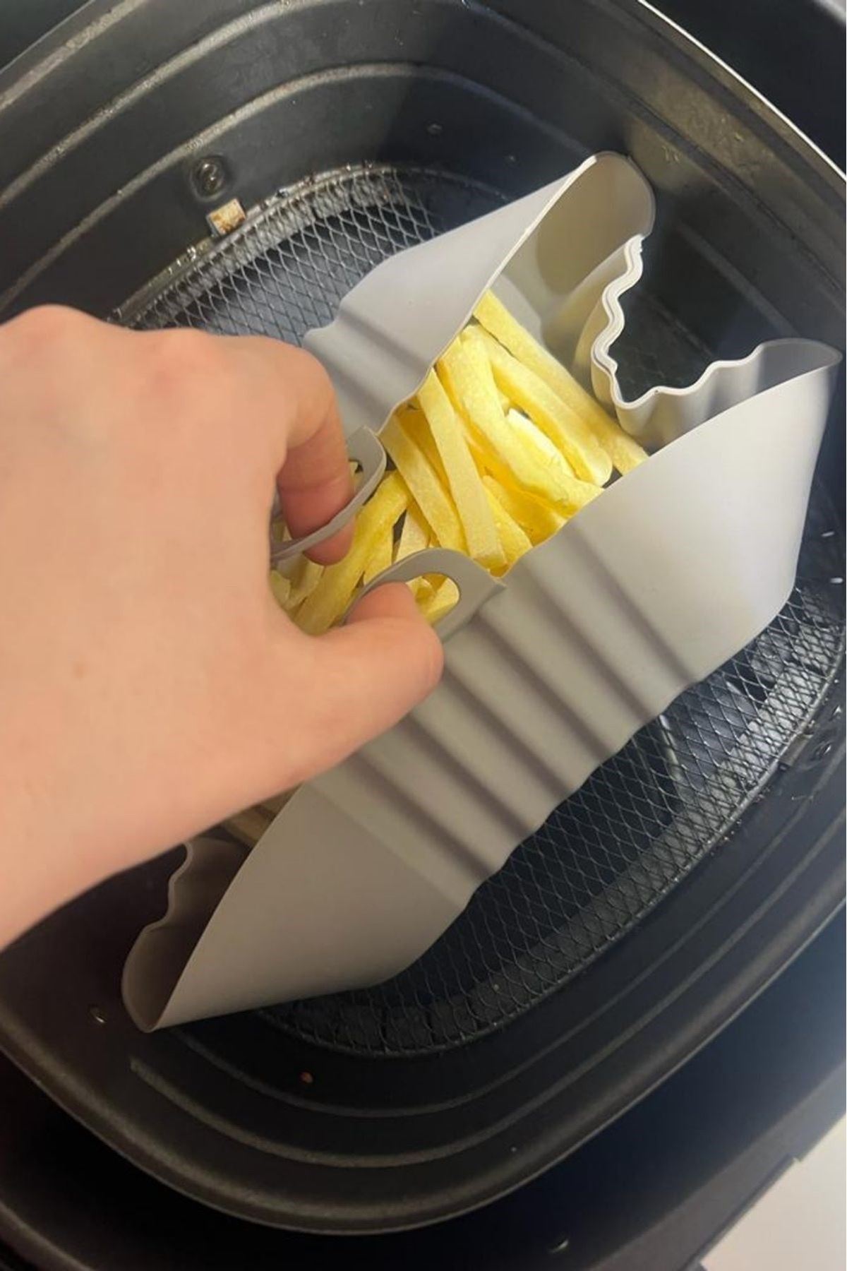 TBL Dekor® Renkli Isıya Dayanıklı Yıkanılabilir Silikon Fırın  Airfryer Kare Model Pişirme Matı 20 cm