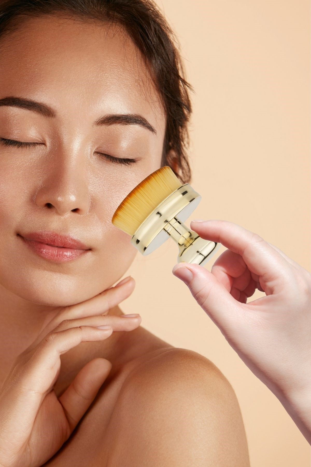 TBL Dekor® Profesyonel Geniş Pratik Tutma Saplı Gold Büyük Fondöten Yayma Fırçası