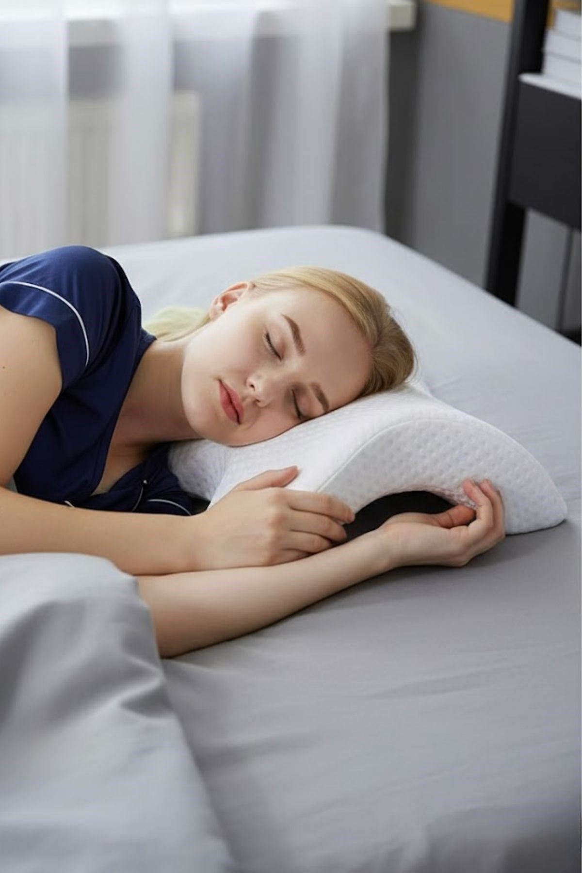 TBL Dekor® % 100 Visco Kavisli Ortopedik Yıkanabilir Kumaş Kılıflı Bel Boyun Bacak Ağrıları İçin Yastık