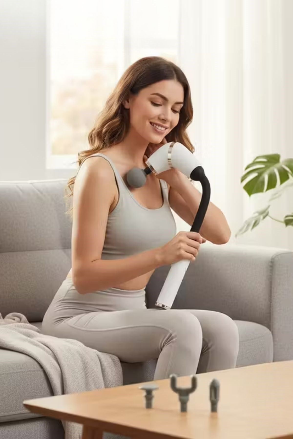 TBL Dekor® 4 Farklı Başlıklı Uzun Saplı Derin Doku Masaj Tabancası, Boyun, Omuz ve Sırt için Ergonomik Saplı Çoklu Masaj Modlu Taşınabilir Masaj Aleti