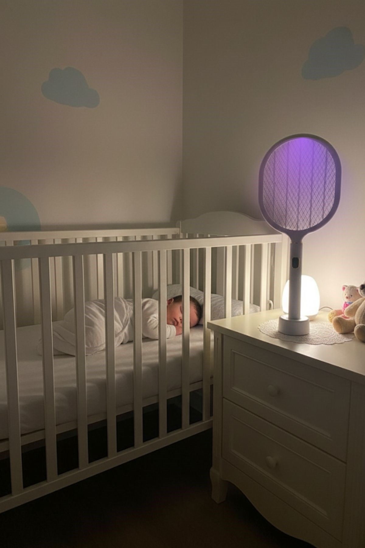 TBL Dekor® USB Şarjlı Beyaz Renk Kendiliğinden Standlı Şarj Göstergeli UV Işıklı Sinek Öldürme Raketi LTD-718