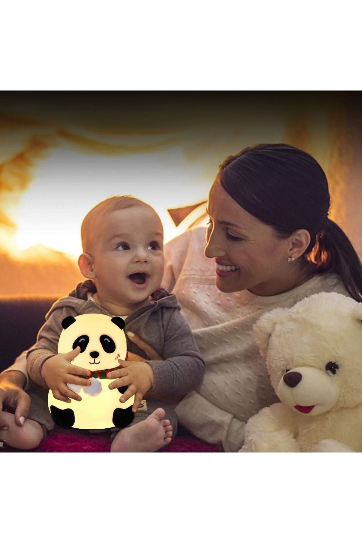 5 Farklı Renk Modlu Panda Figürlü Pofuduk LED Gece Lambası–Yumuşak Dokulu Çocuk Odası ve Dekoratif Şarjlı Ortam Işığı