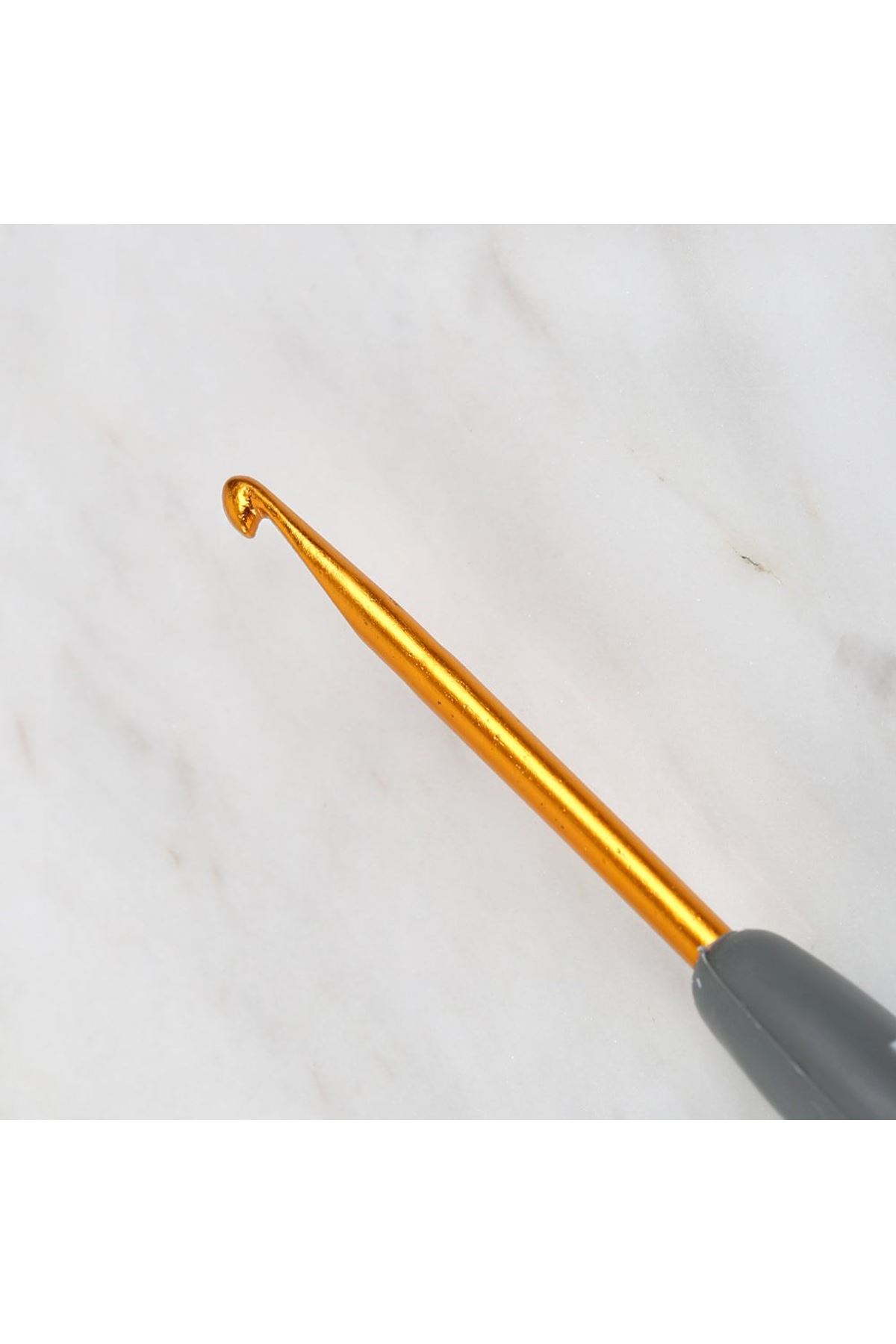 LOREN ALTIN UÇLU YUMUŞAK SAPLI ÖRGÜ TIĞI LRN-041 3