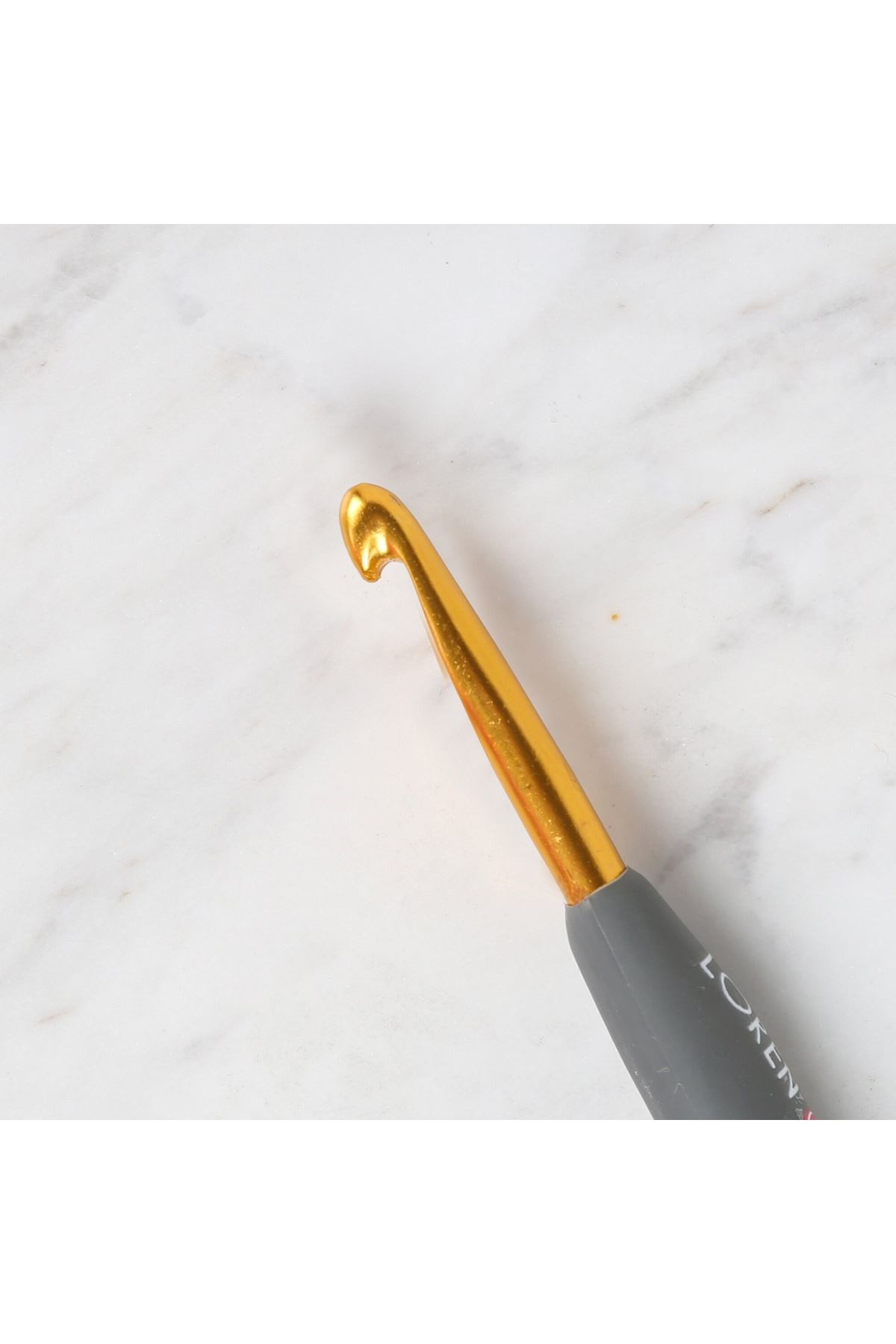 Loren Crafts Altın Uçlu Yumuşak Saplı Yün Tığ LRN