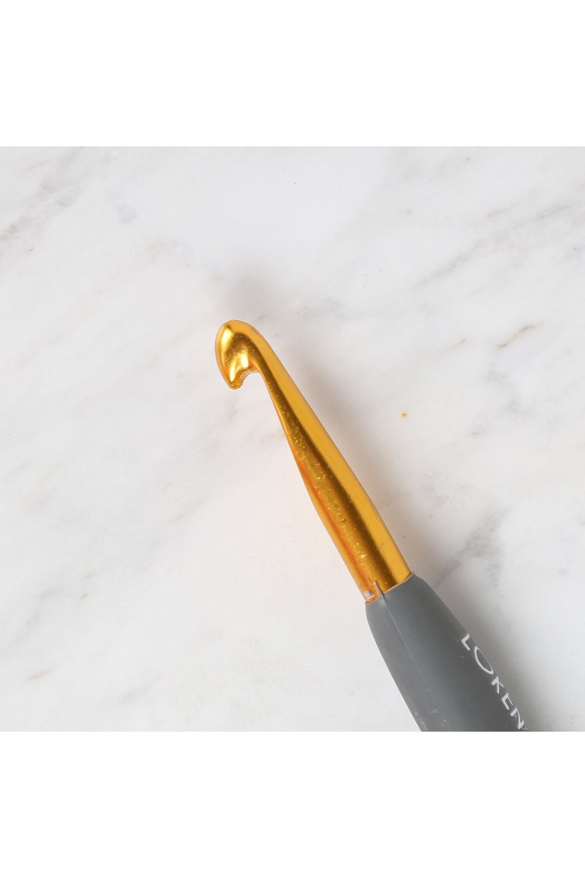 Loren Crafts Altın Uçlu Yumuşak Saplı Yün Tığ LRN