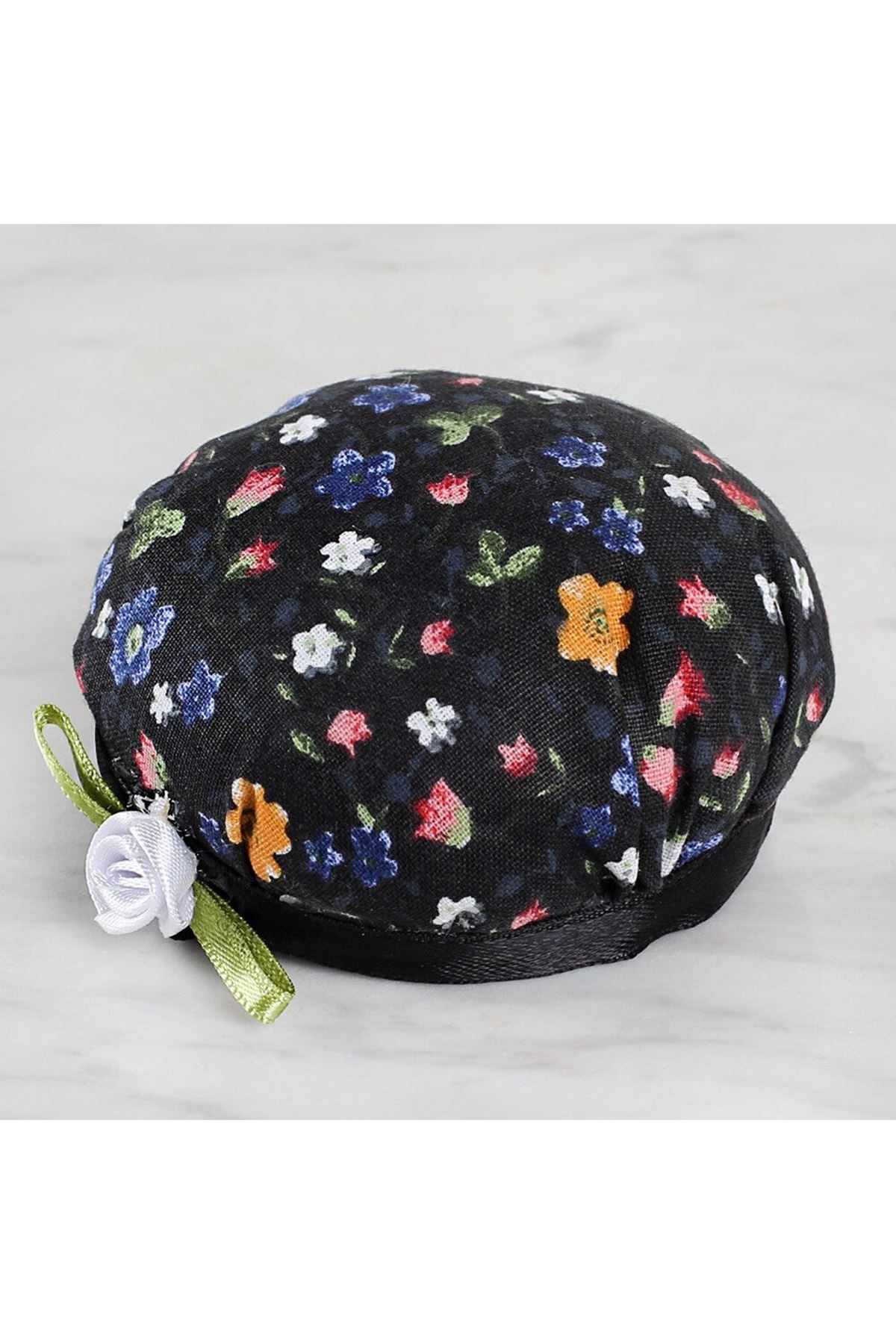 Loren Kola Takılabilir İğnedenlik Siyah Çİçekli