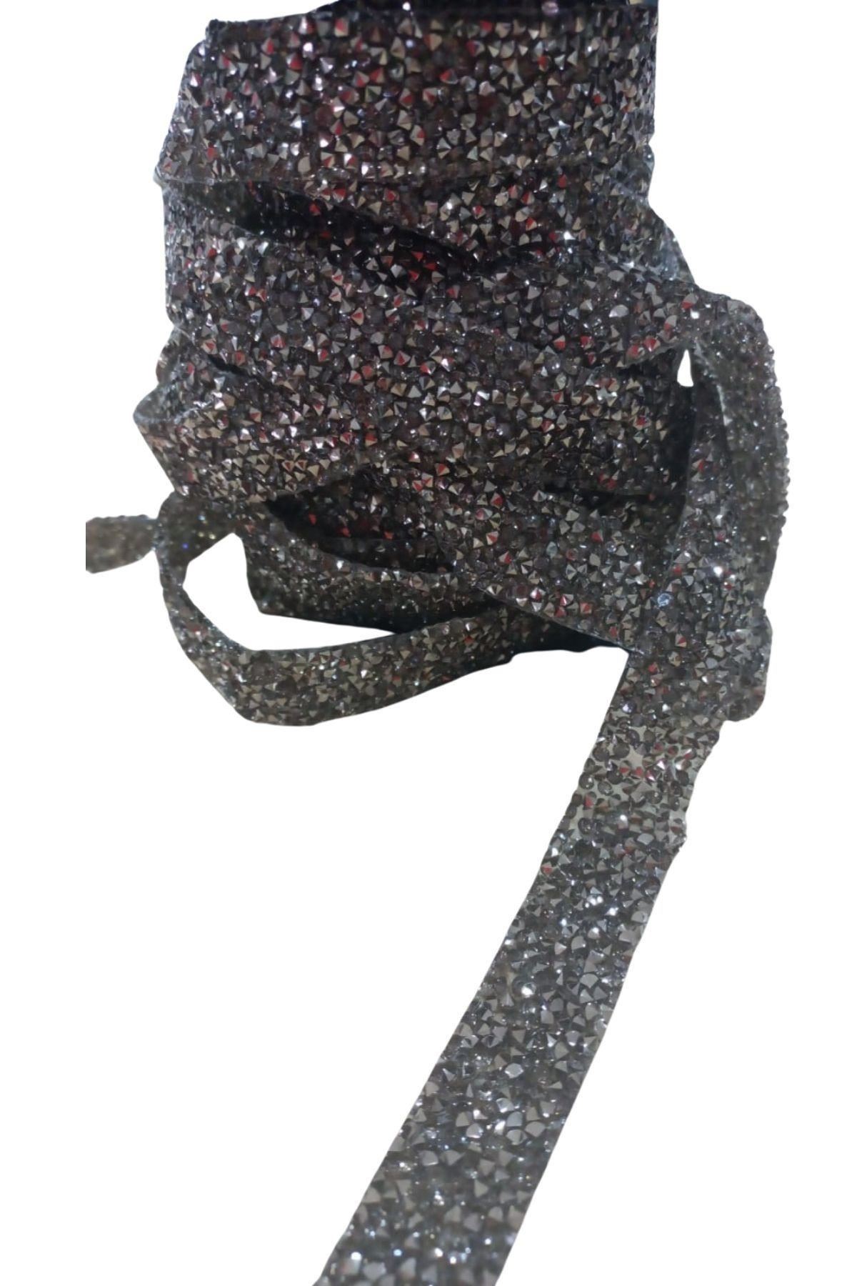 Silikonlu Yapıştırma Taş 1 Cm Siyah 5 Metre