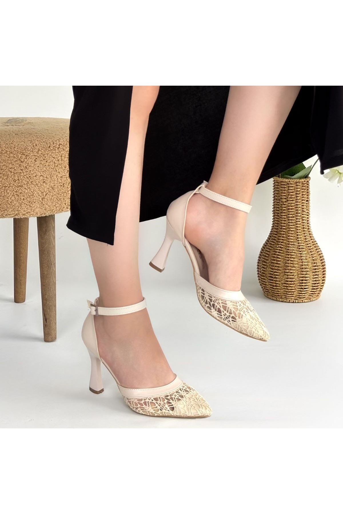 Hejja Bej Cilt Tül Detaylı Topuklu Ayakkabı