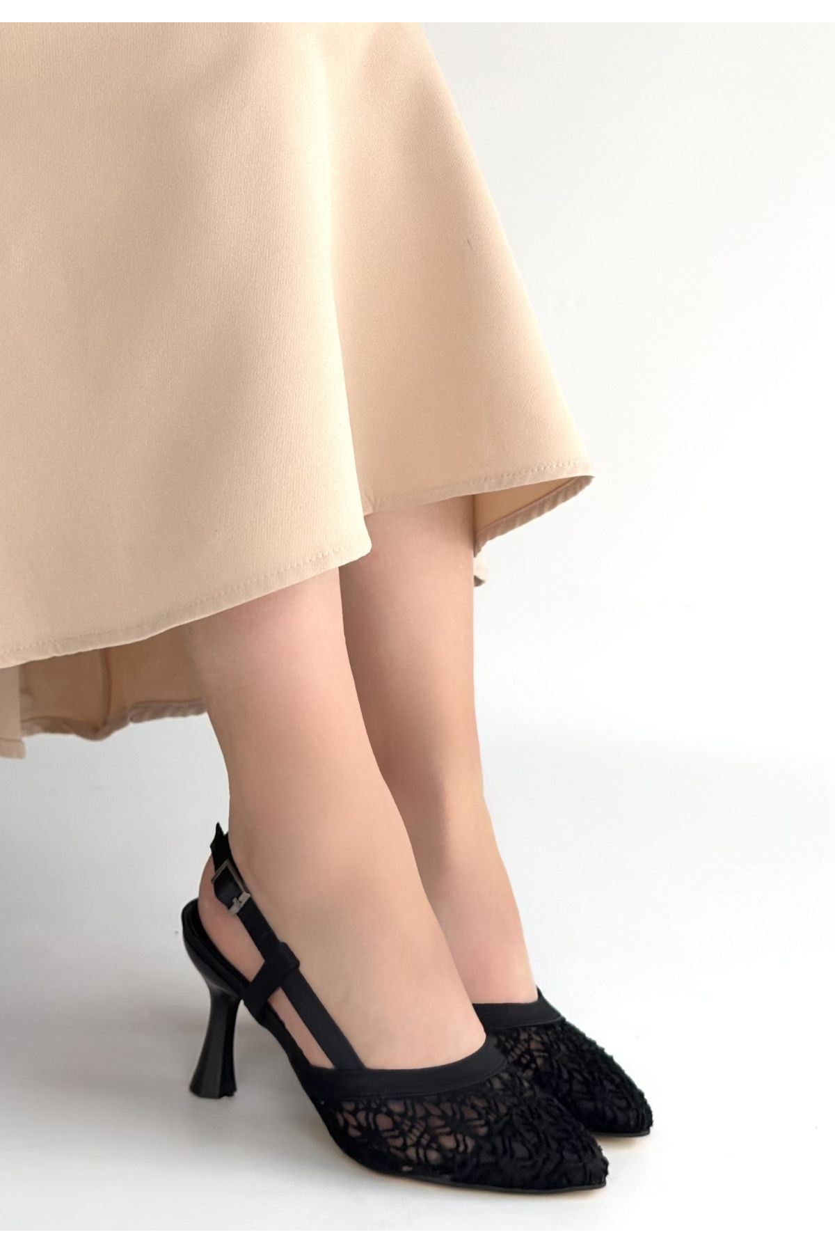 Ceta Siyah Cilt Tül Detaylı Topuklu Ayakkabı