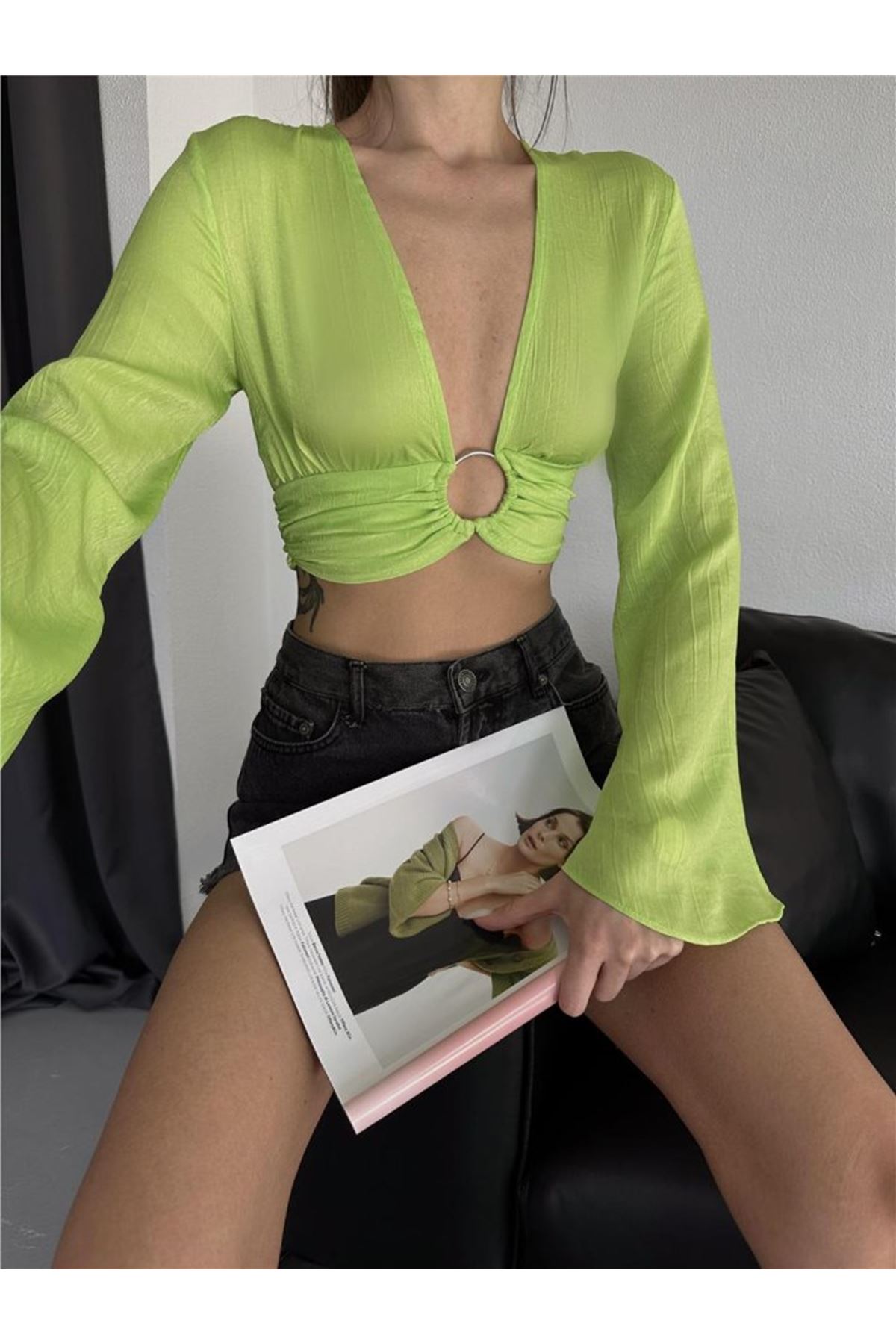 SATEN CROP TOKA DETAYLI BLUZ - Yeşil