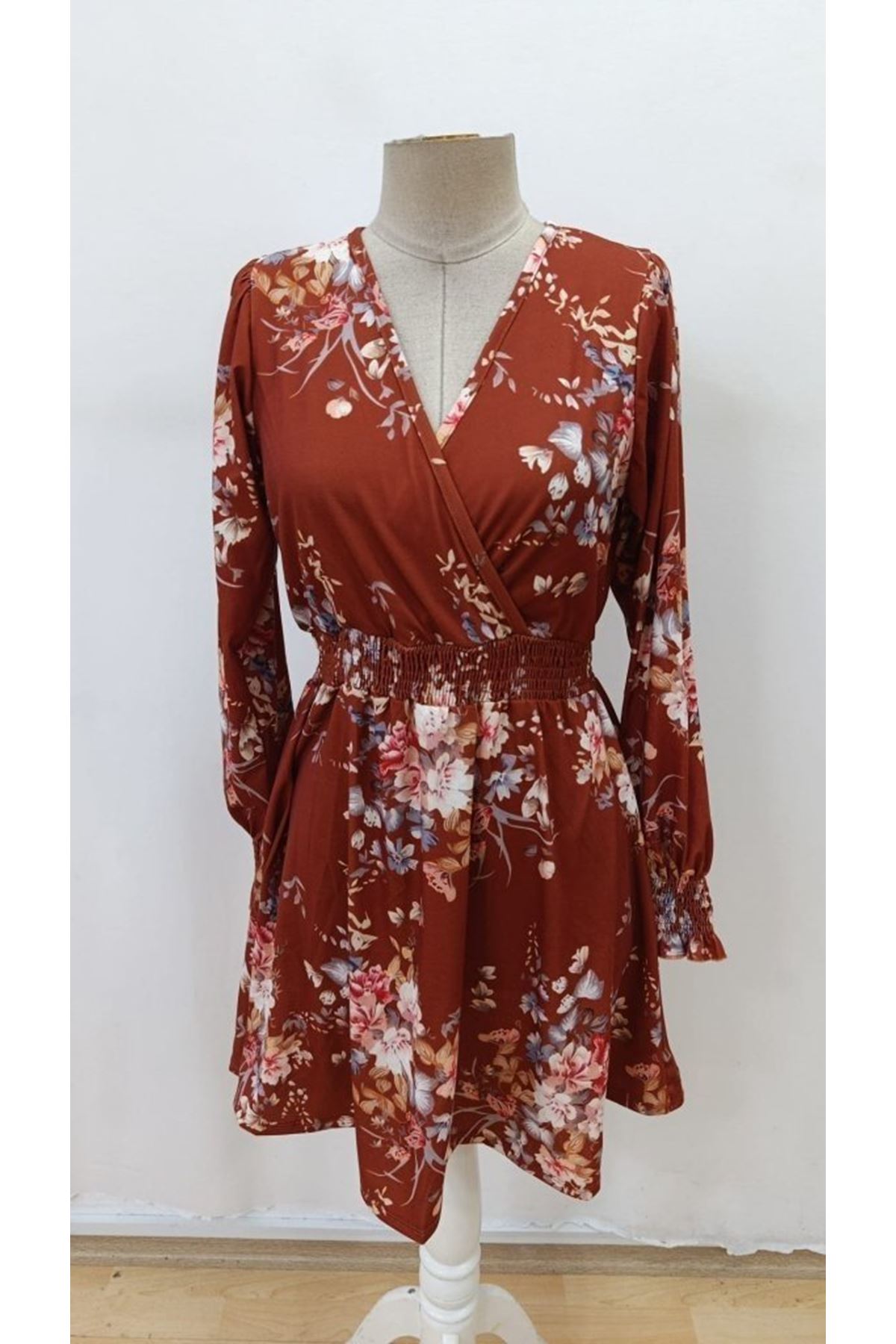 Kadın Uzun Kollu Kruvaze Yakalı çiçek Desenli Mini Süprem Elbise