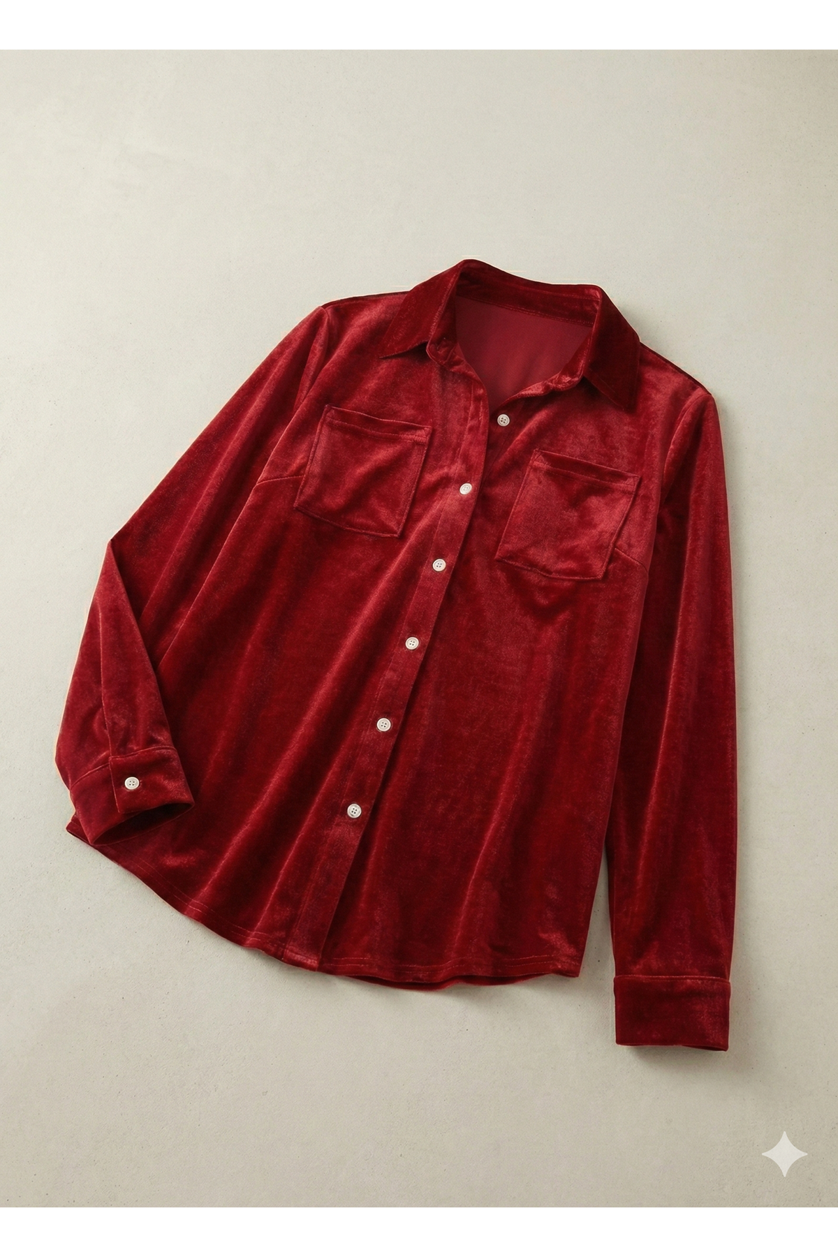 Kadın Uzun Kollu Yakalı önden Düğmeli Cep Detaylı Kadife Gömlek
