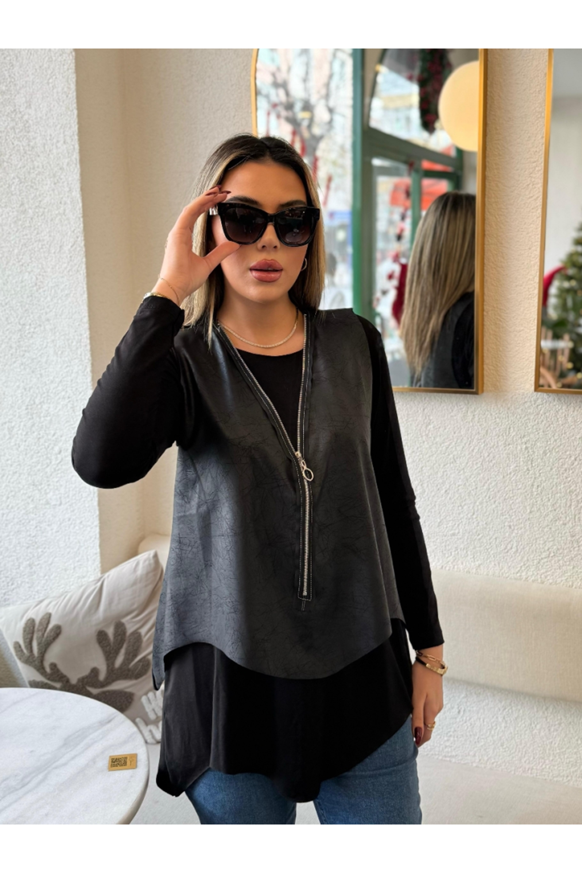 Kadın Uzun Kollu Asimetrik Kesim Viskon Bluz Ve çatlak Deri Görünümlü Yelek Ikili Takım