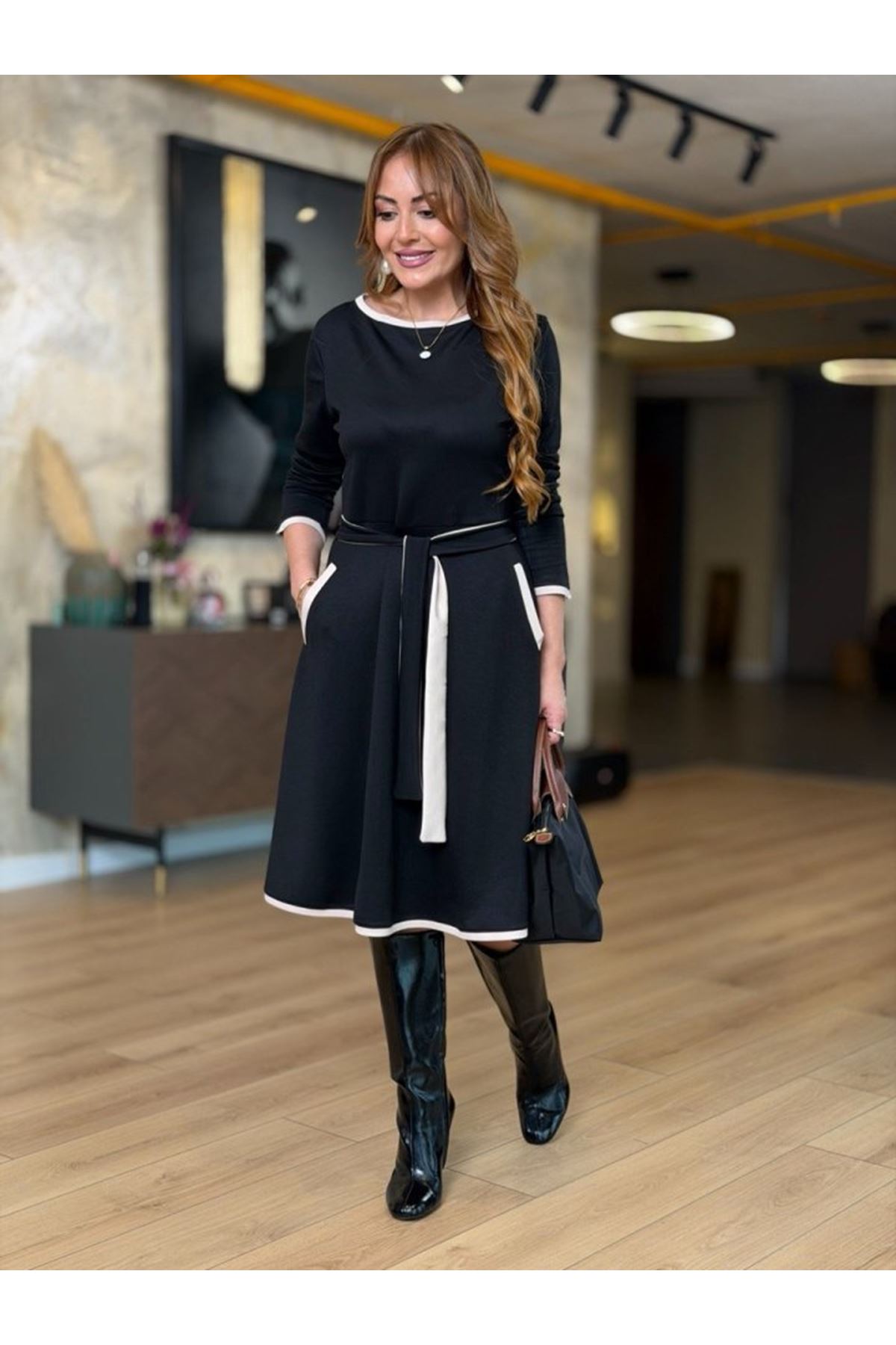 Kadın Uzun Kollu Kuşak Dahil Midi Boy Lbise