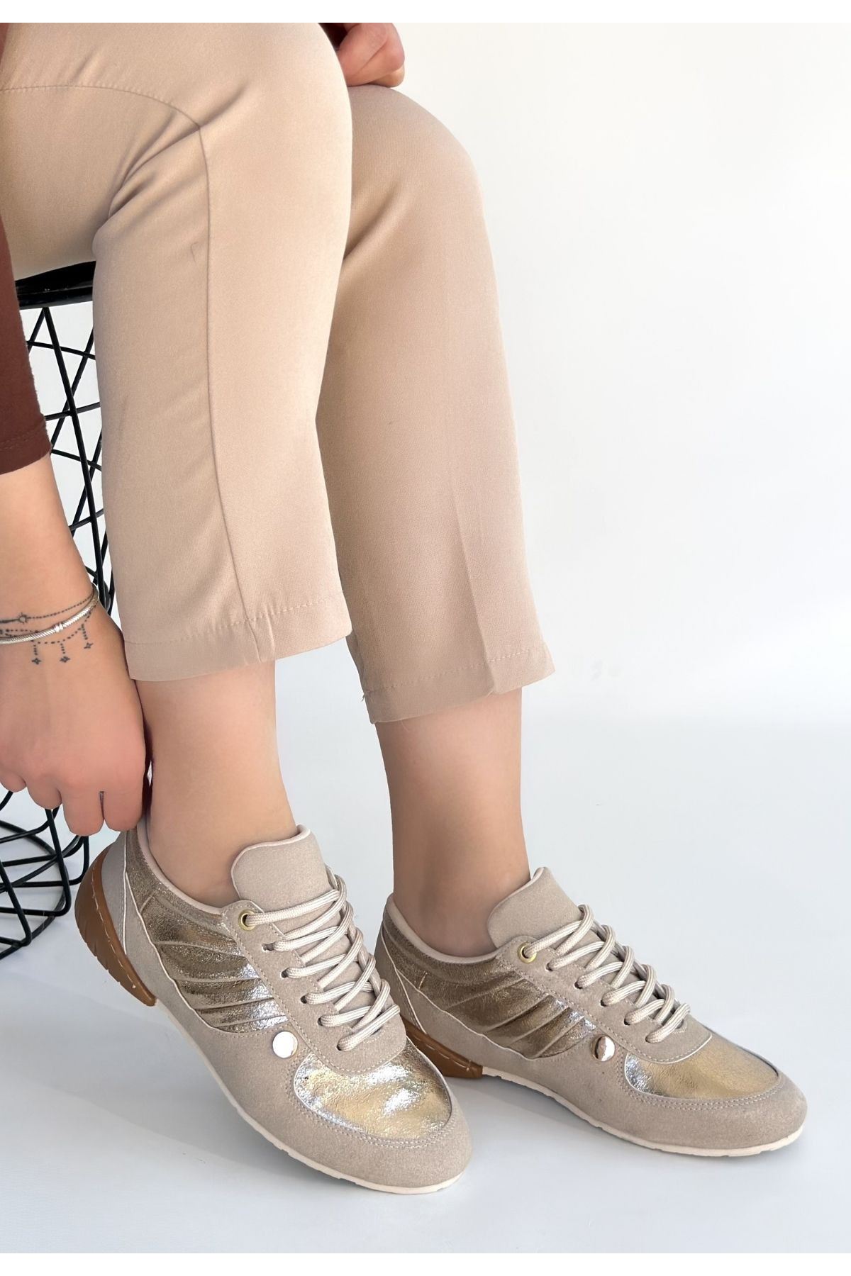 Jawen Bej Nubuk Gold Detaylı Spor Ayakkabı
