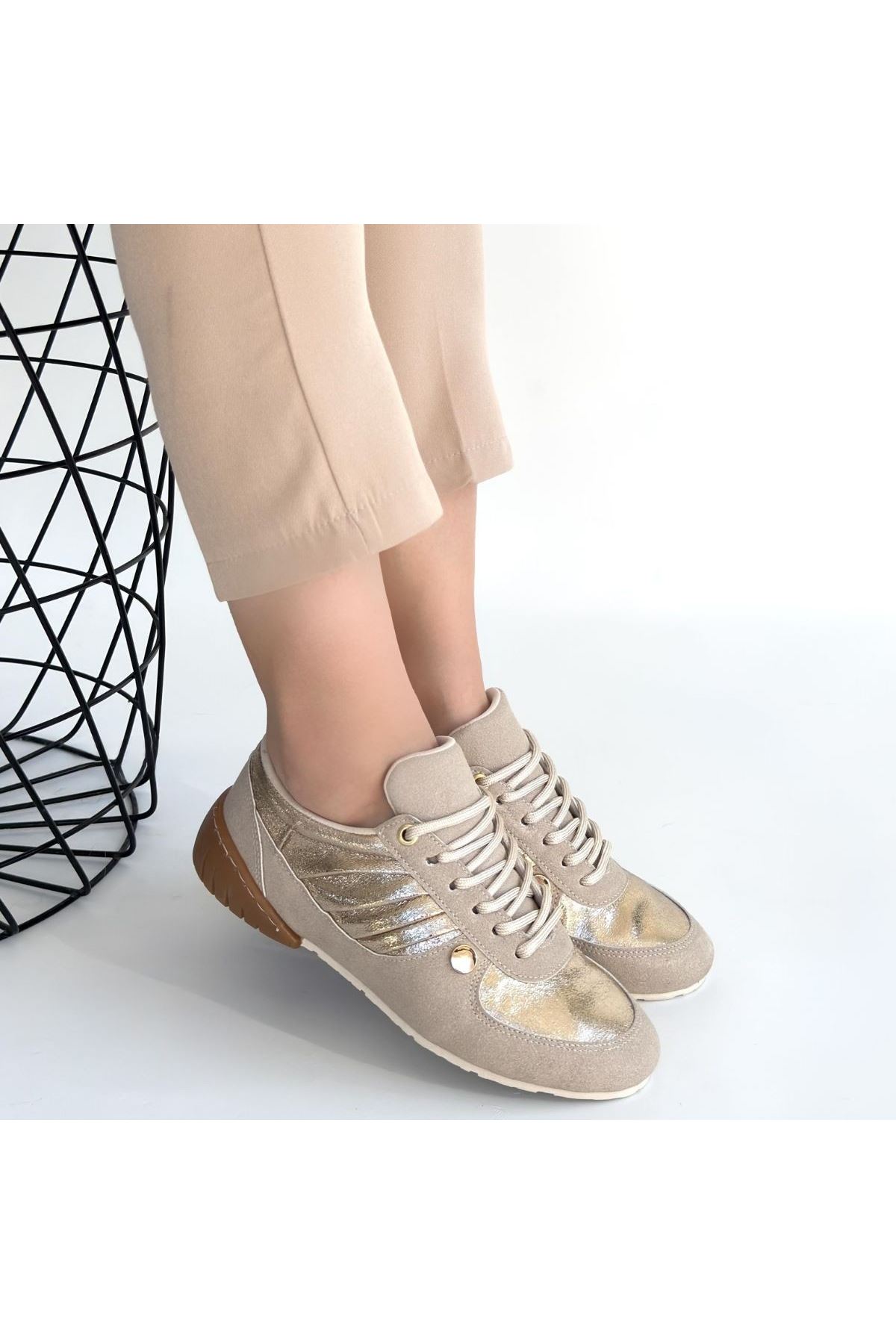 Jawen Bej Nubuk Gold Detaylı Spor Ayakkabı