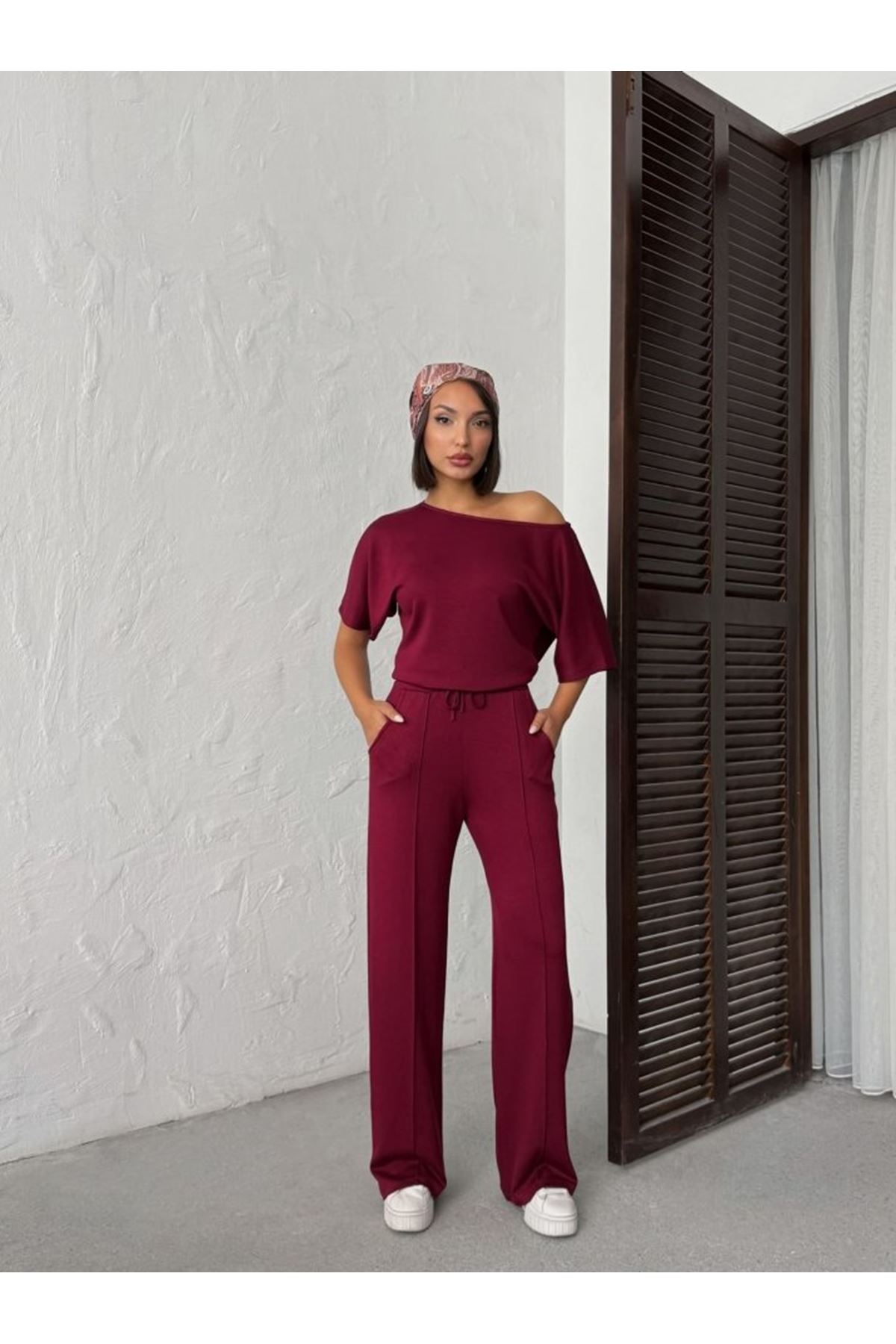 Kadın İsa Kollu Kayık Yaka Bluz Ve Pantolon Misal Kumaş Ikili Takım