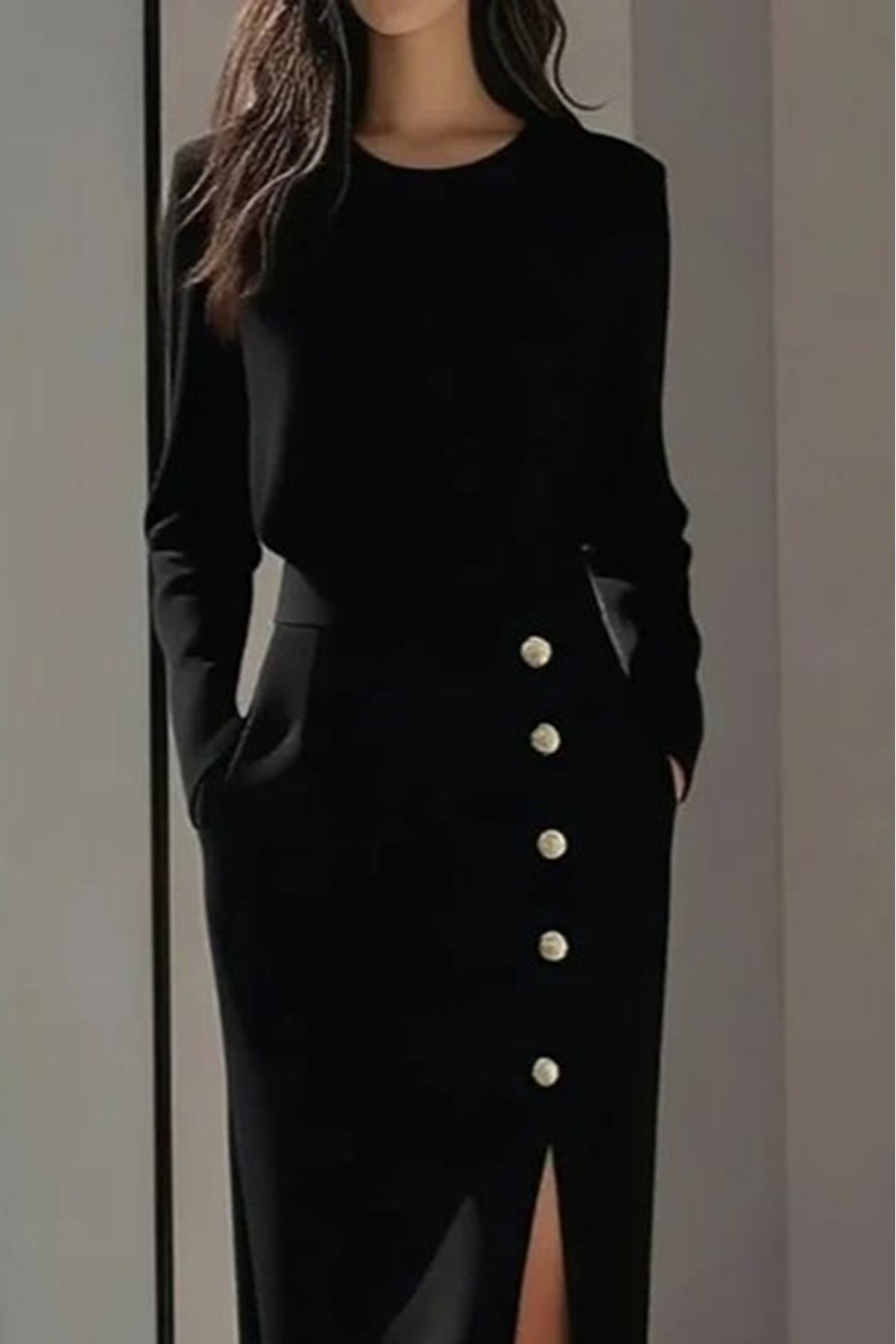 Kadın Uzun Kollu Bisiklet Yakalı Yandan Yırtmaçlı Düğmeli Midi Ithal Krep Elbise