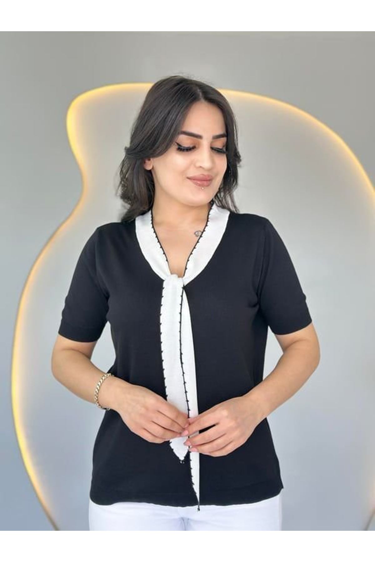 Kadın Kısa Kollu V Yaka Fular Detay Merserize Triko Bbluz