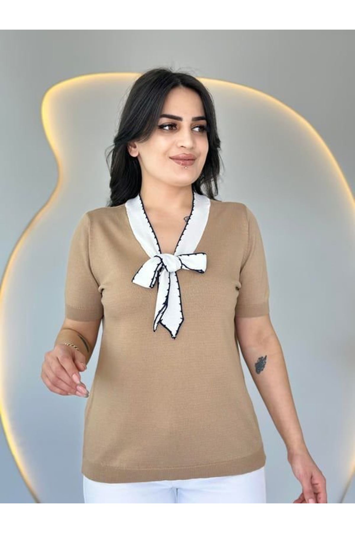 Kadın Kısa Kollu V Yaka Fular Detay Merserize Triko Bbluz