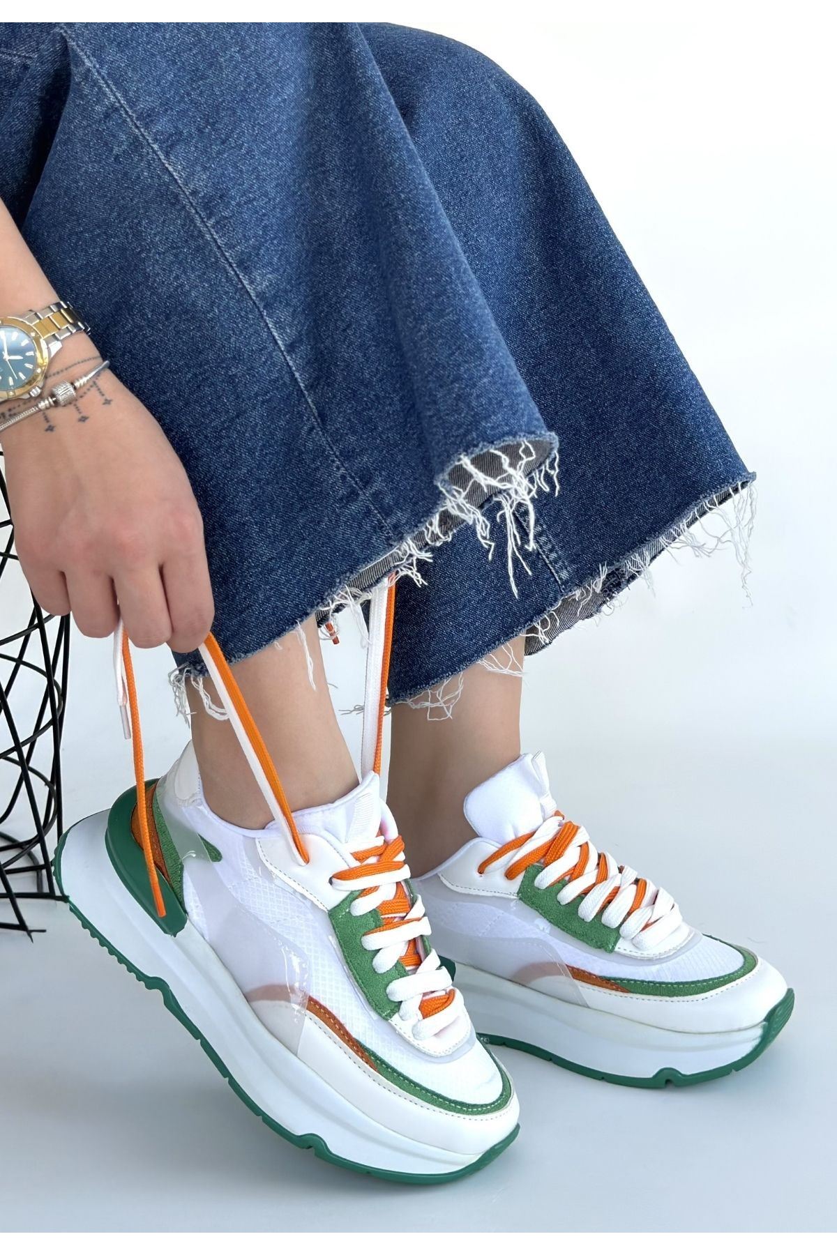 Aleh Beyaz Cilt Yeşil Detaylı Çift Bağcıklı Spor Ayakkabı