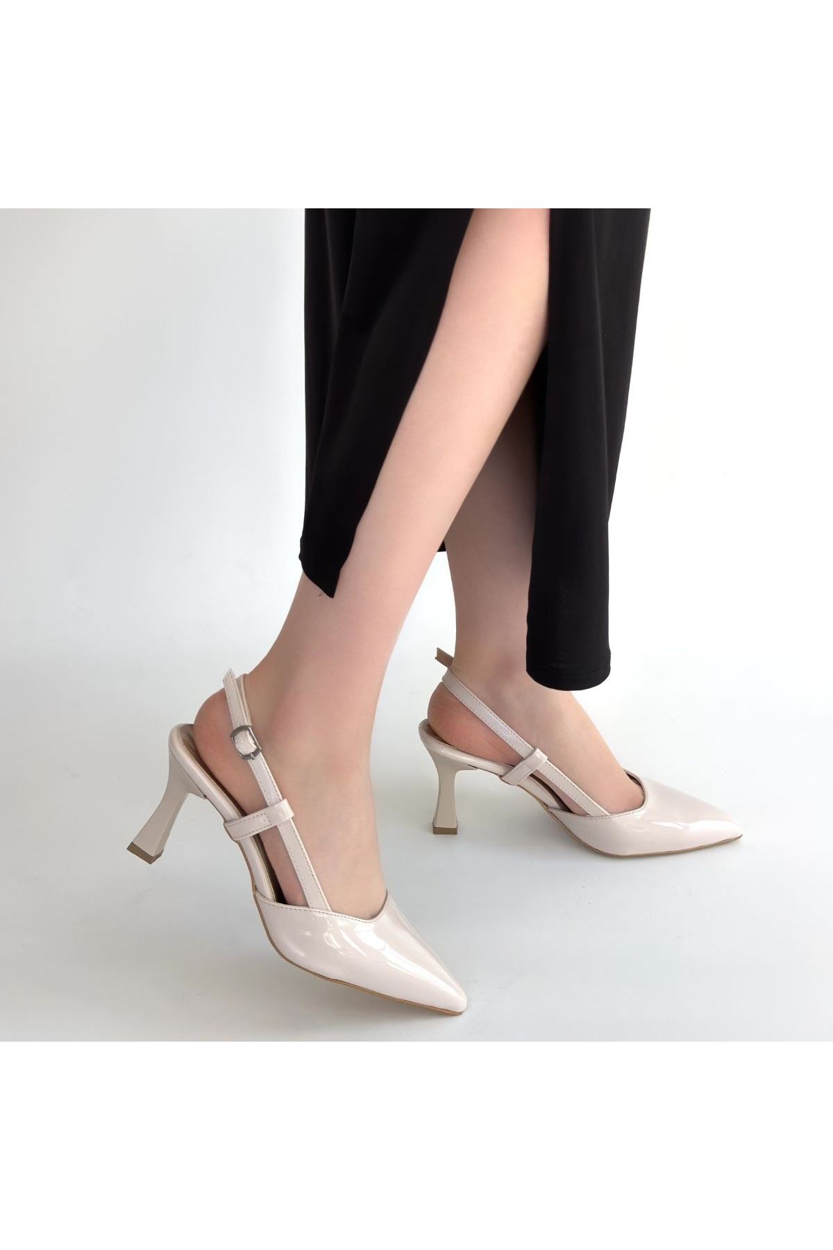 Hoost Bej Rugan Topuklu Ayakkabı