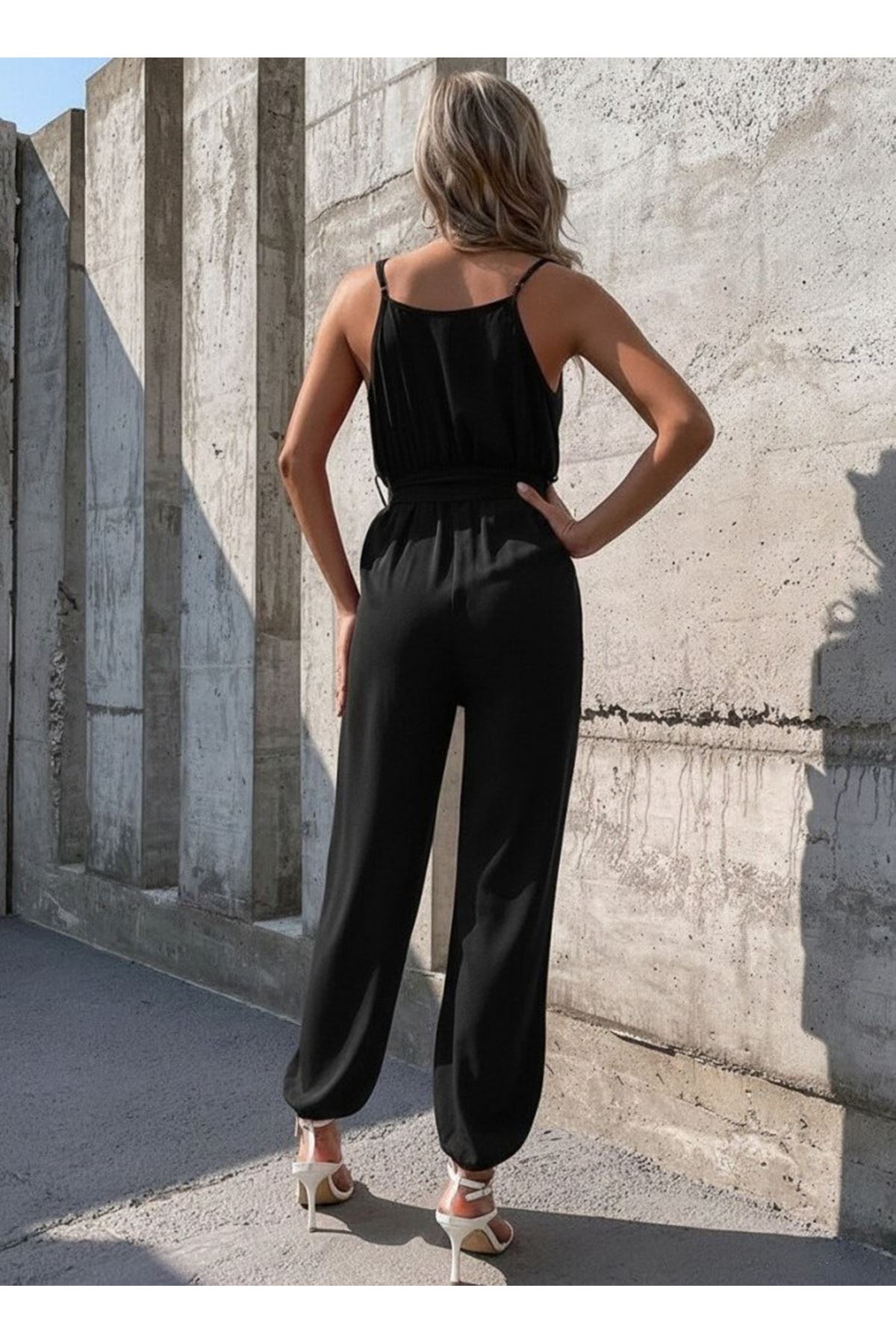 Kadın Ip Askılı Kruvaze Yakalı Belden Kuşaklı Uzun Sandy Tulum