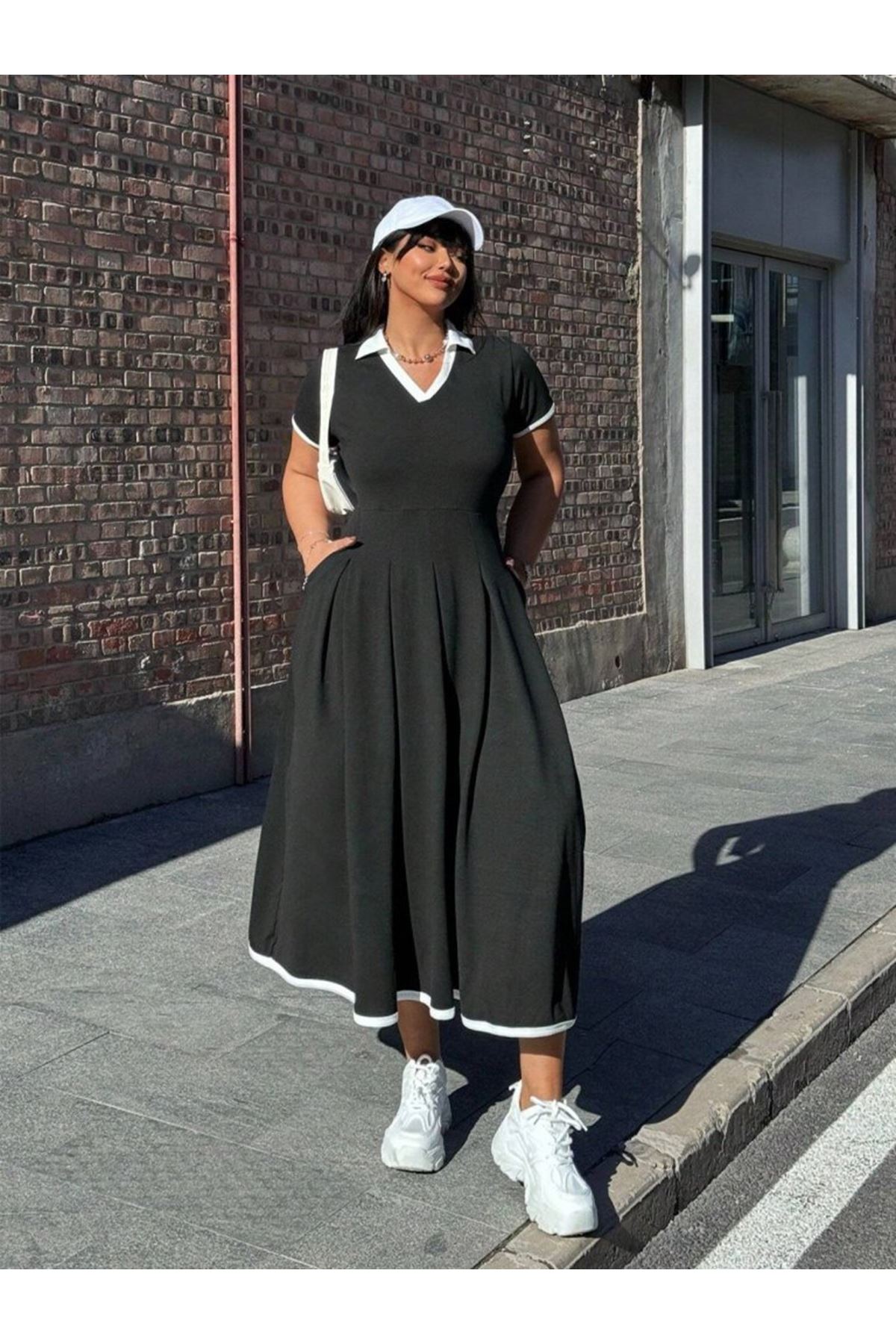 Kadın Kısa Kollu V Yakalı Pileli Uzun Janjan Krep Elbise