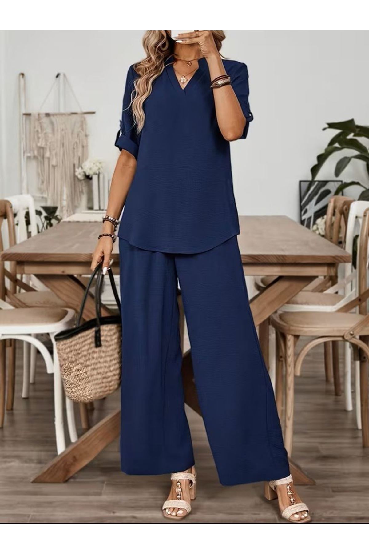 Kadın Kısa Kollu V Yakalı Aerobin Bluz Ve Pantolon Ikili Takım
