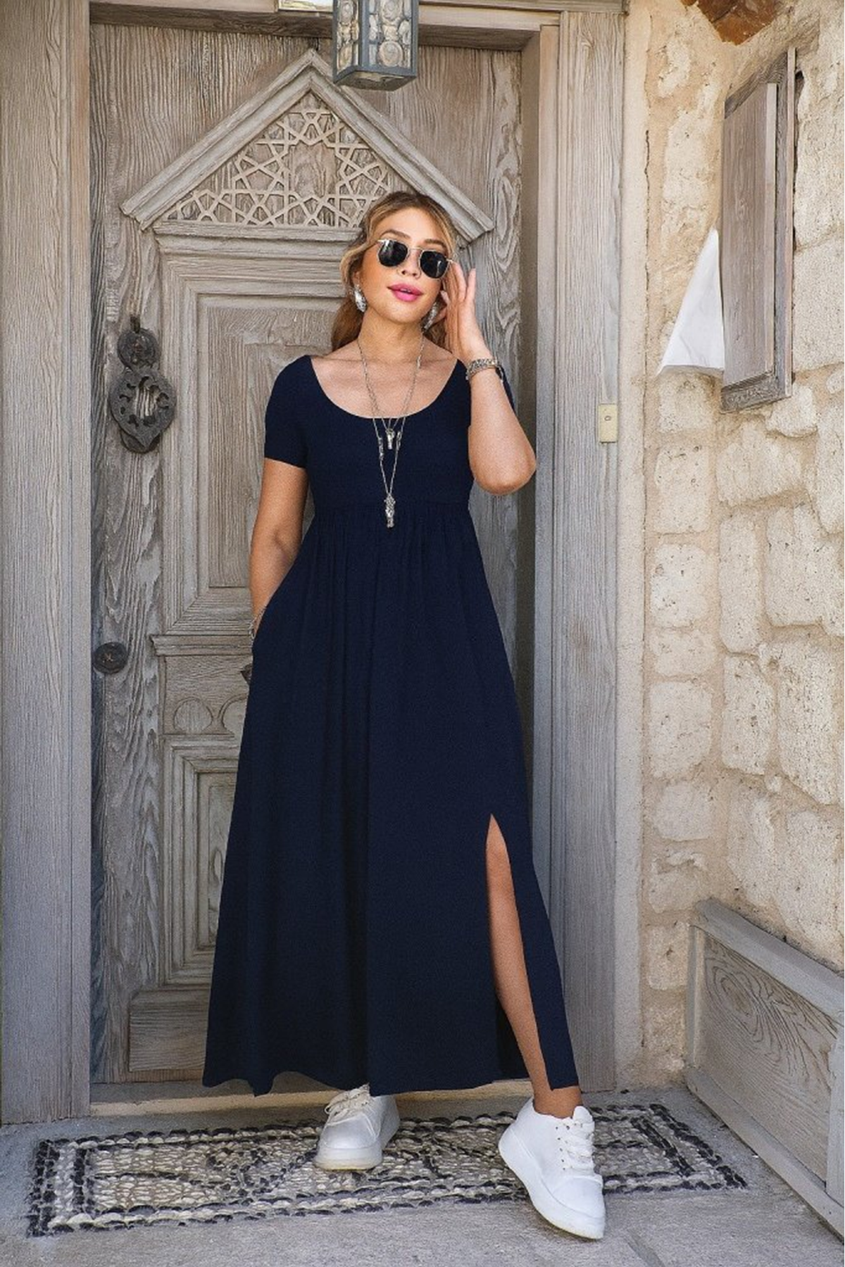 Kadın Kısa Kollu Yuvarlak Yaka önden Yırtmaçlı Cepli Viskon Uzun Elbise