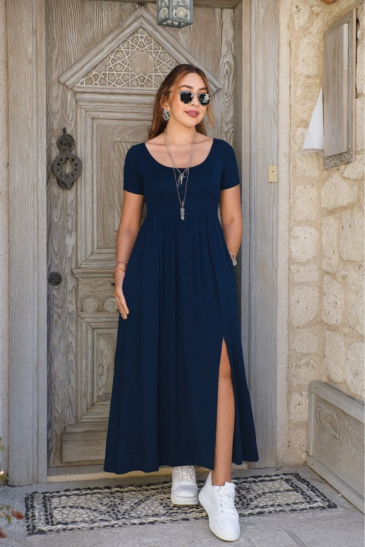 Kadın Kısa Kollu Yuvarlak Yaka önden Yırtmaçlı Cepli Viskon Uzun Elbise