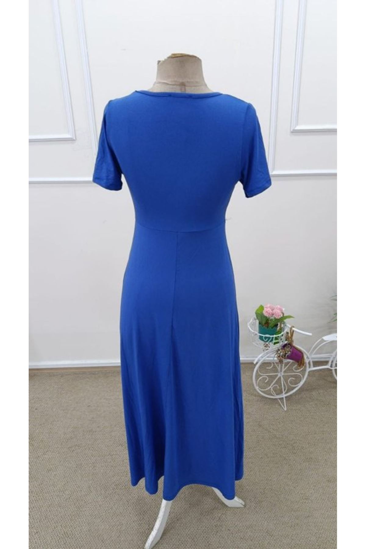 Kadın Kısa Kollu Asimetrik Yakalı Düğme Detaylı Midi Viskon Elbise