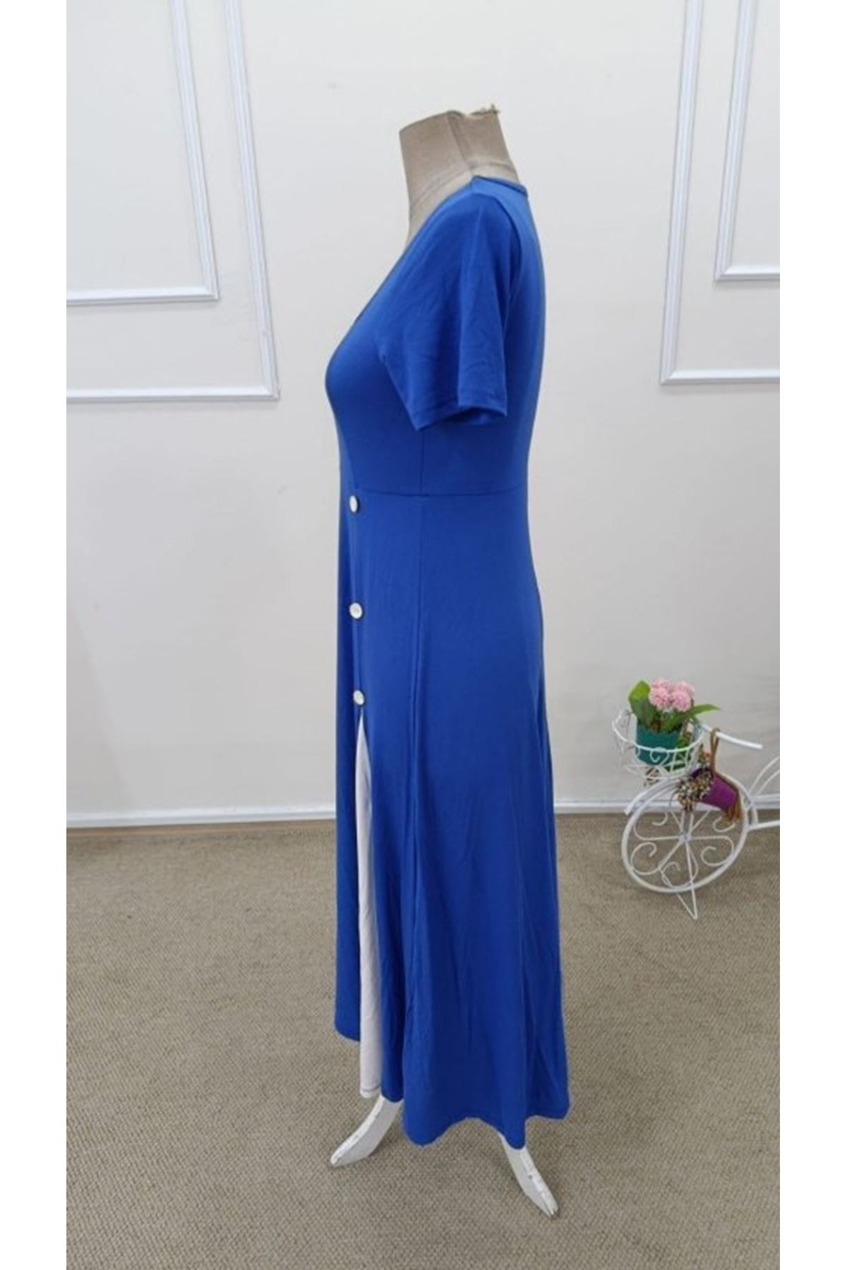 Kadın Kısa Kollu Asimetrik Yakalı Düğme Detaylı Midi Viskon Elbise