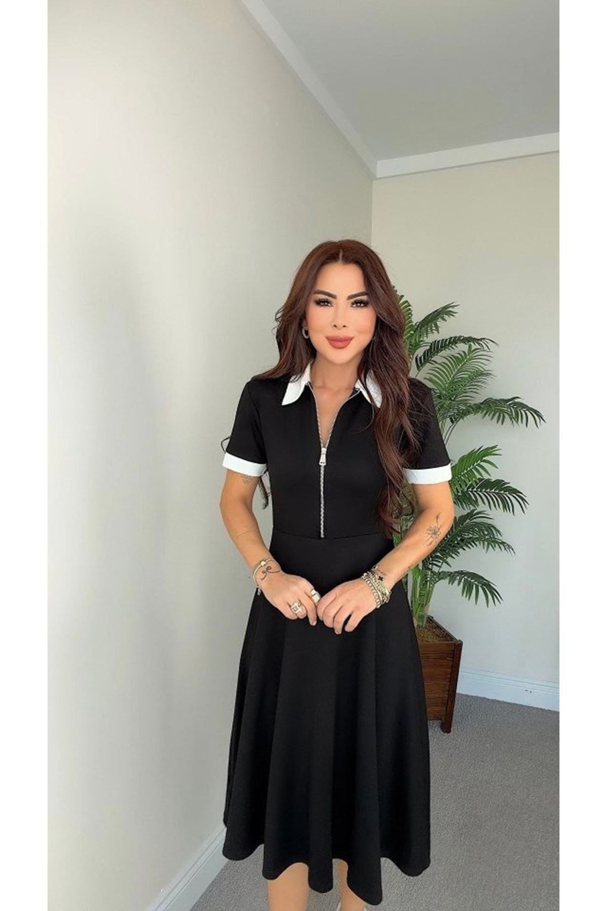 Kadın Kısa Kollu Ribana Ve Fermuar Detay Midi Boy Elbise