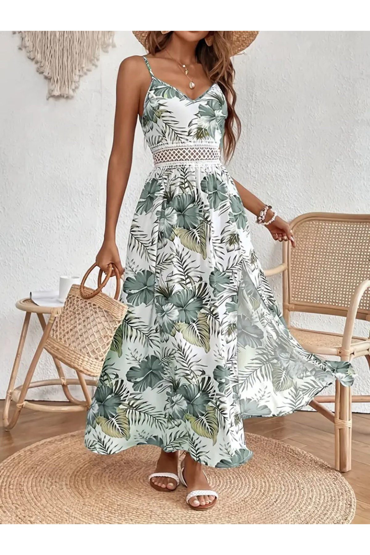 Kadın Ip Askılı V Yakalı Bel Güpür çiçek Desenli Yandan Yırtmaçlı Maksi Süprem Elbise