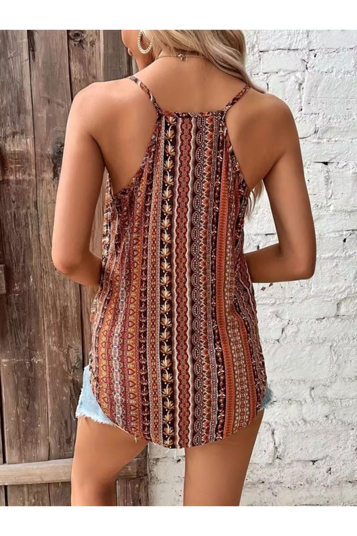 Kadın Ip Askılı V Yakalı Desenli Süprem Bluz