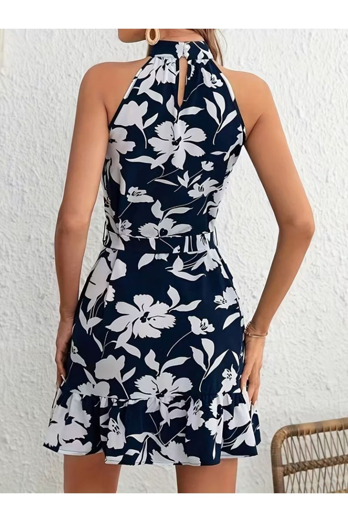 Kadın Omuzlardan Açık Balıkçı Yakalı Kuşaklı Desenli Kısa Süprem Elbise