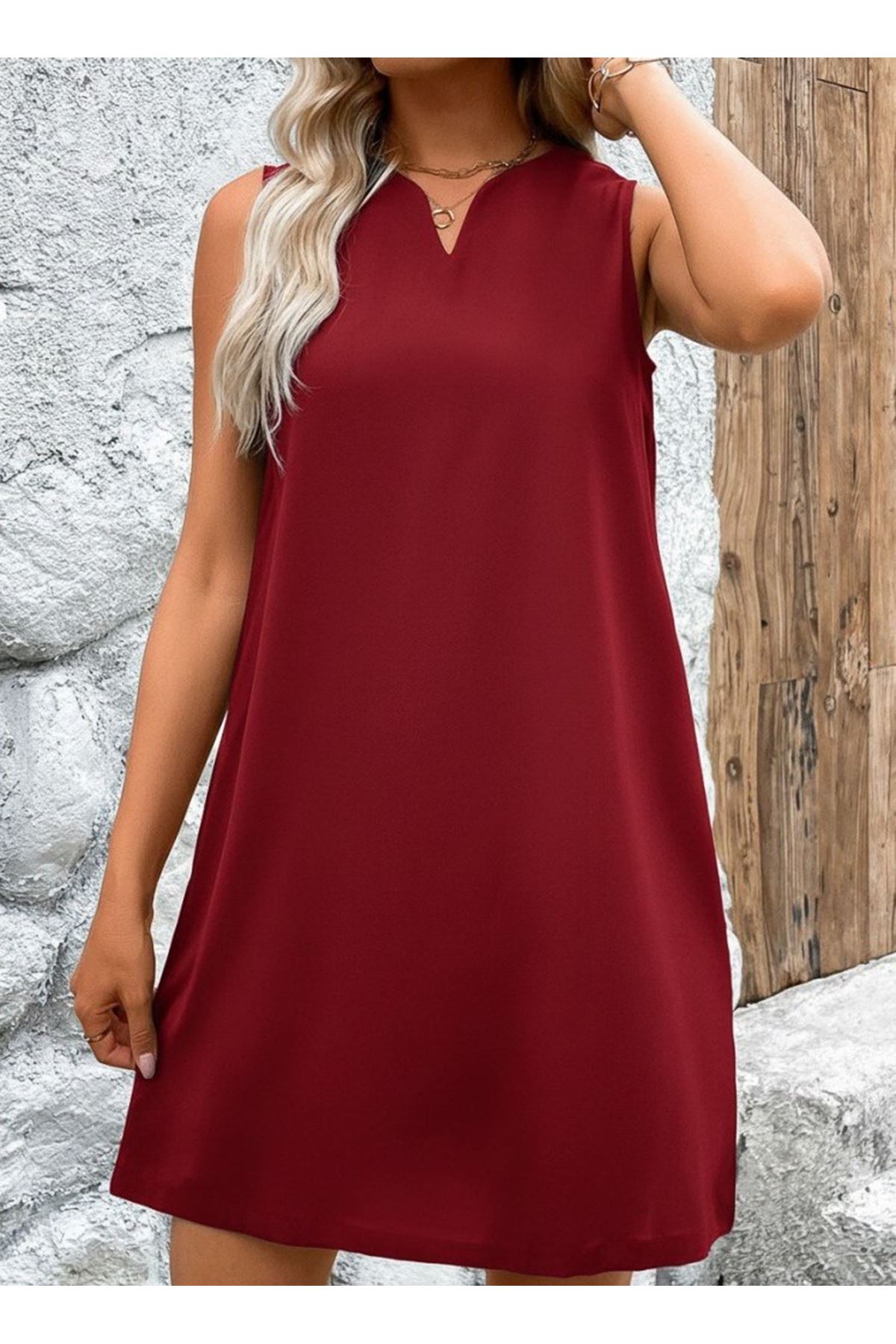 Kadın Askılı V Yakalı Geniş Kesim Detaylı Kısa Janjan Krep Elbise