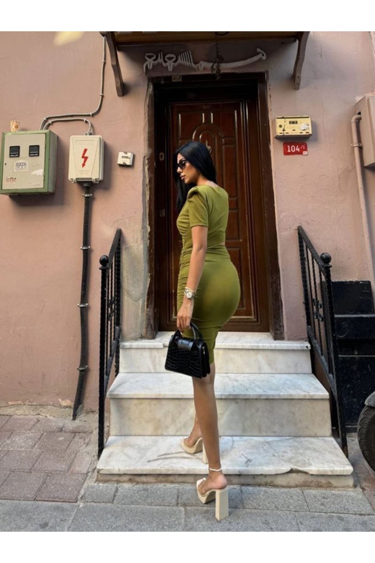 Kadın Bel Dekolteli Yanı Büzgü Detay Dalgıç Krep Kumaş Mini Elbise