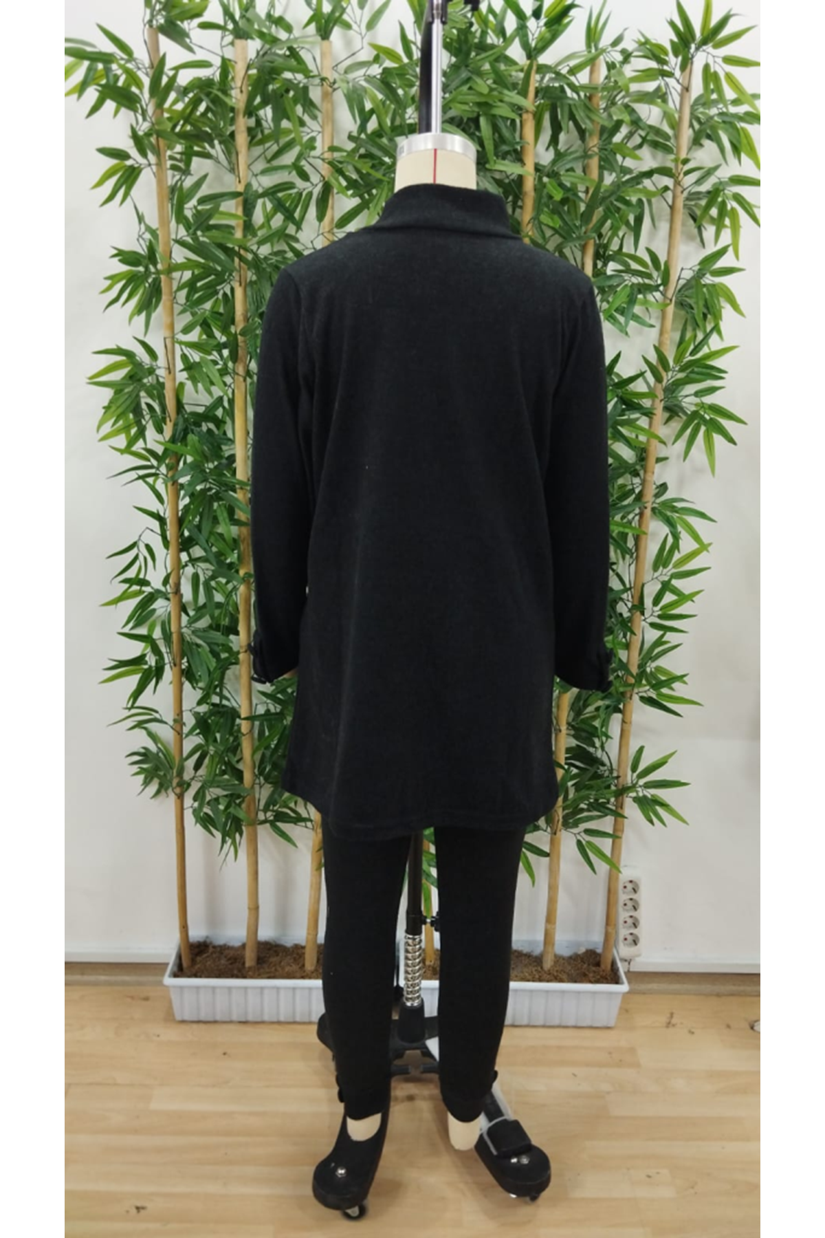 Kadın Uzun Kollu Balıkçı Yaka önden Düğmeli Bluz Ve Pantolon Yumoş Ikili Takım