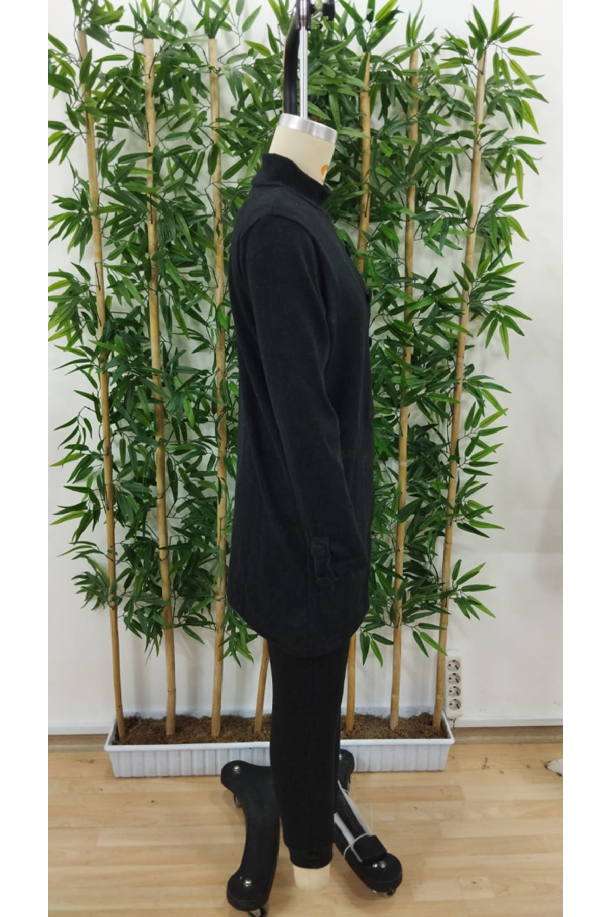 Kadın Uzun Kollu Balıkçı Yaka önden Düğmeli Bluz Ve Pantolon Yumoş Ikili Takım