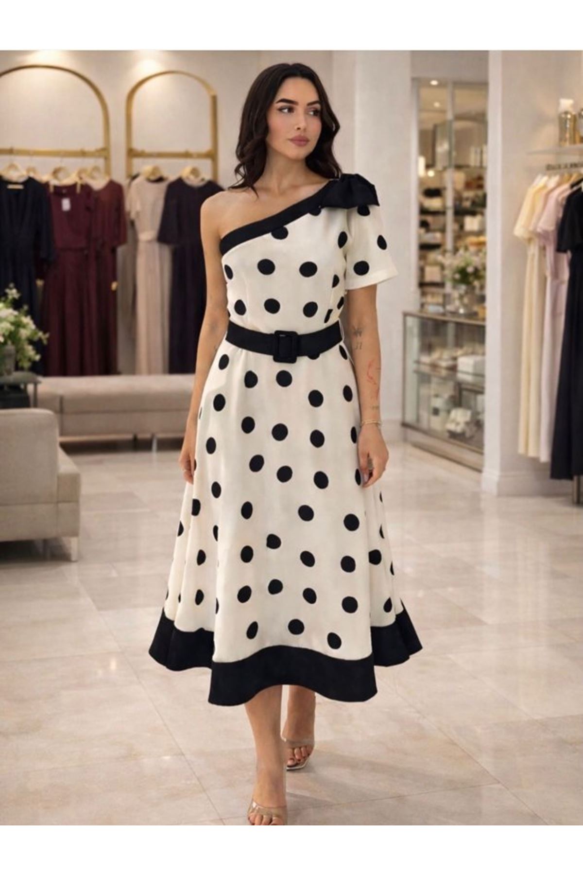 Kadın Omuz Dekolteli Fiyonk Ve Puantiye Detay Maxi Boy Elbise
